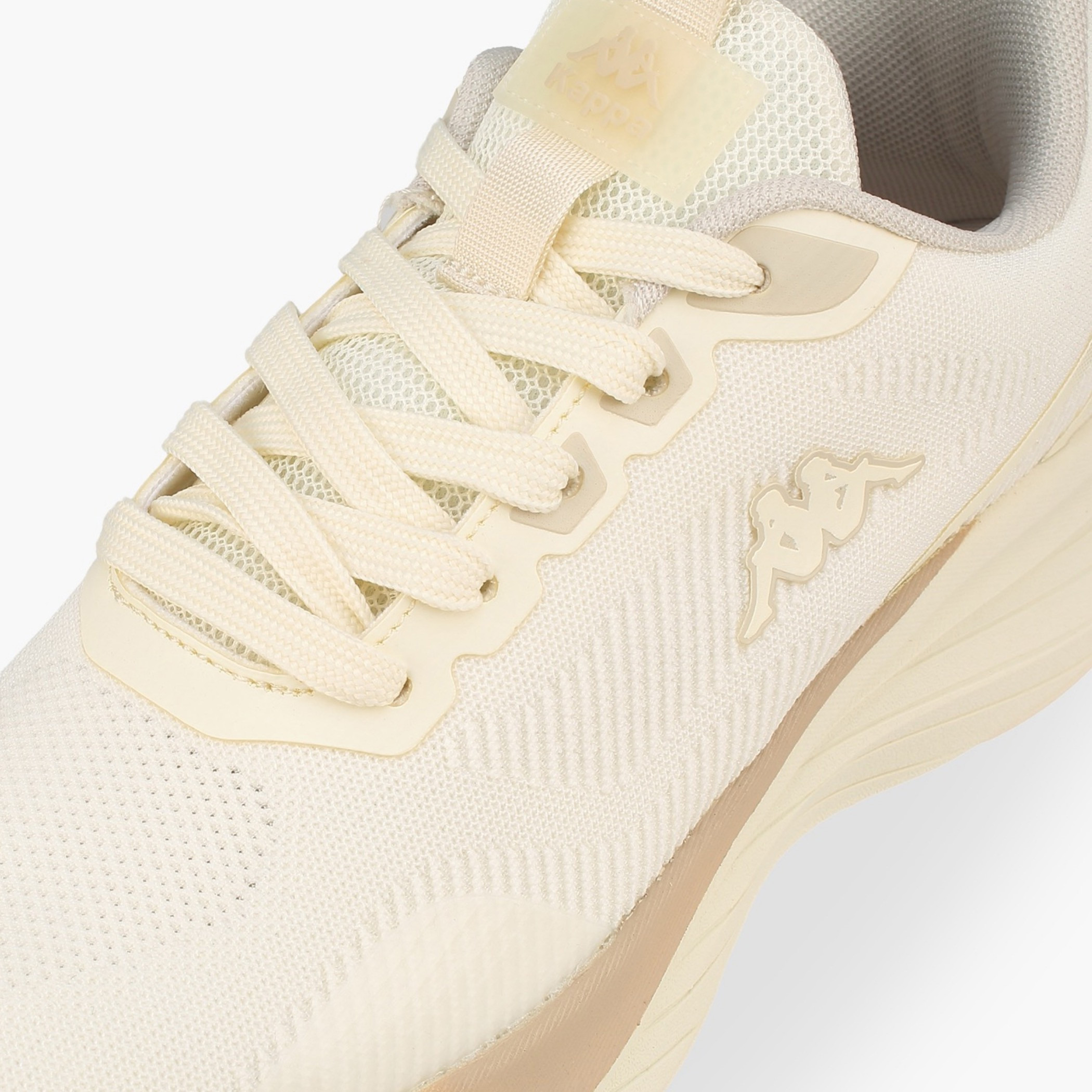 حذاء رياضي برباط إغلاق للنساء من كابا-women-shoes-sports-image-4