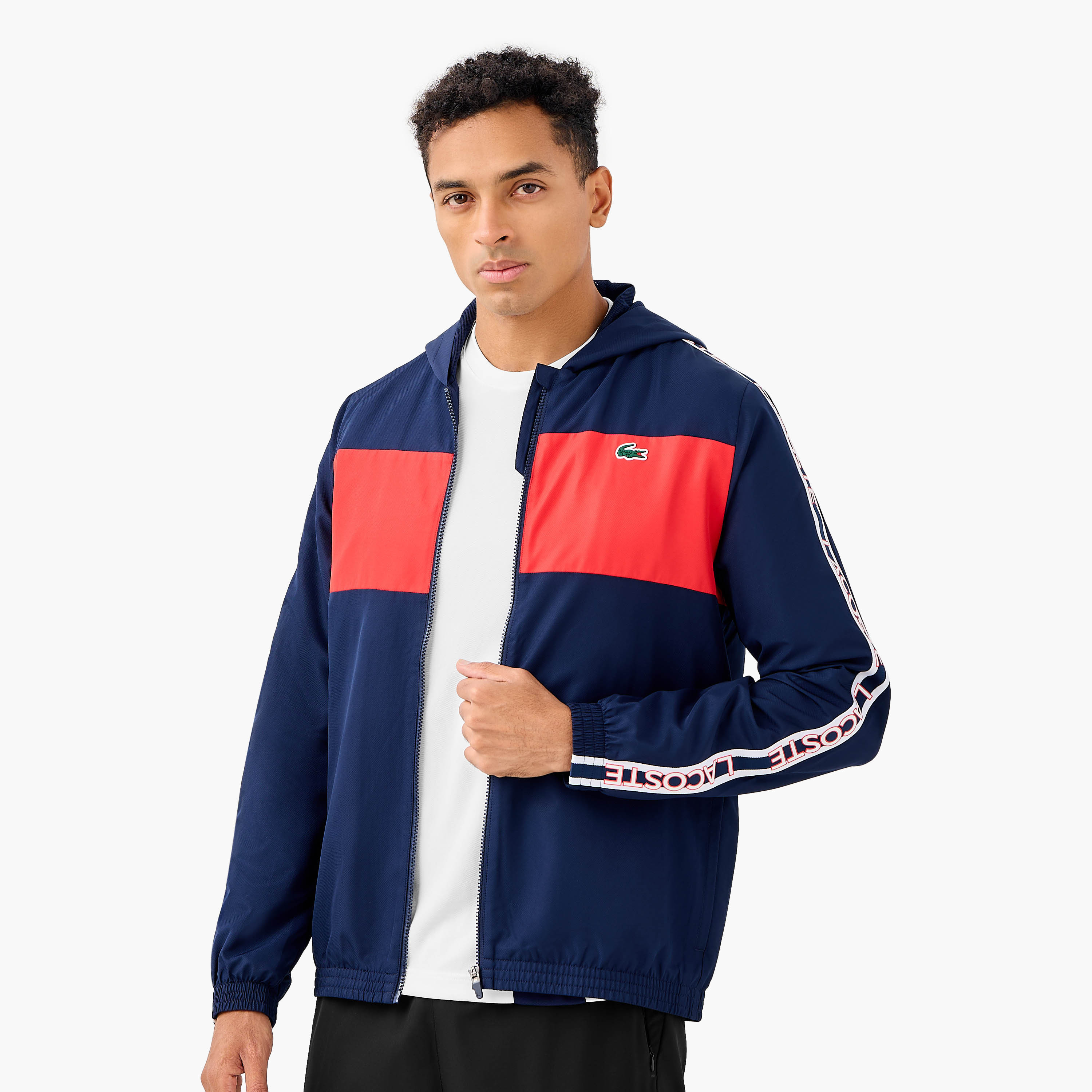 جاكيت بقبعة وسحاب إغلاق وتصميم قوالب ملونة من لاكوست-men-clothing-jacketsandblazers-jackets-image-1