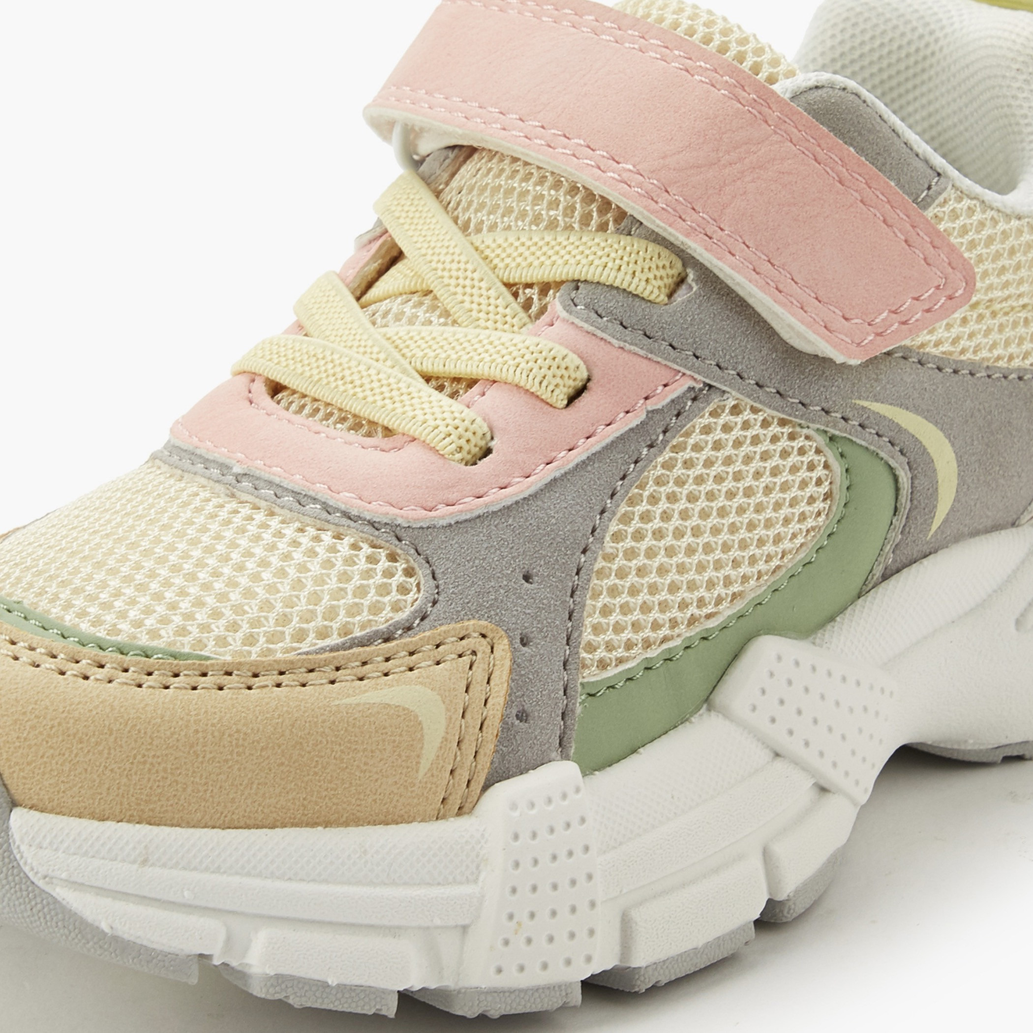 حذاء سنيكرز بشريط إغلاق لاصق للبنات من جونيورز-girls-shoes-sneakers-image-4