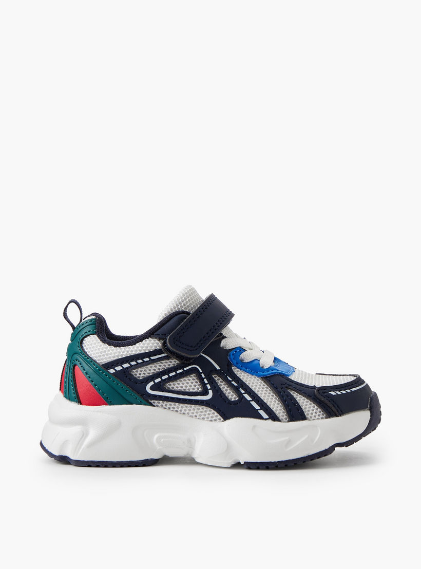 حذاء سنيكرز بشريط إغلاق لاصق للأولاد من جونيورز-boys-shoes-sneakers-image-3