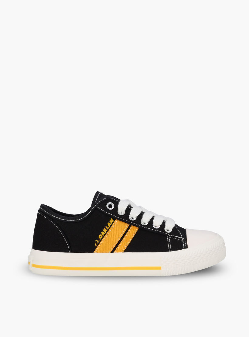 حذاء سنيكرز برباط وقوالب ملونة للأولاد من أوكلان بواسطة شو إكسبريس-boys-shoes-sneakers-image-3