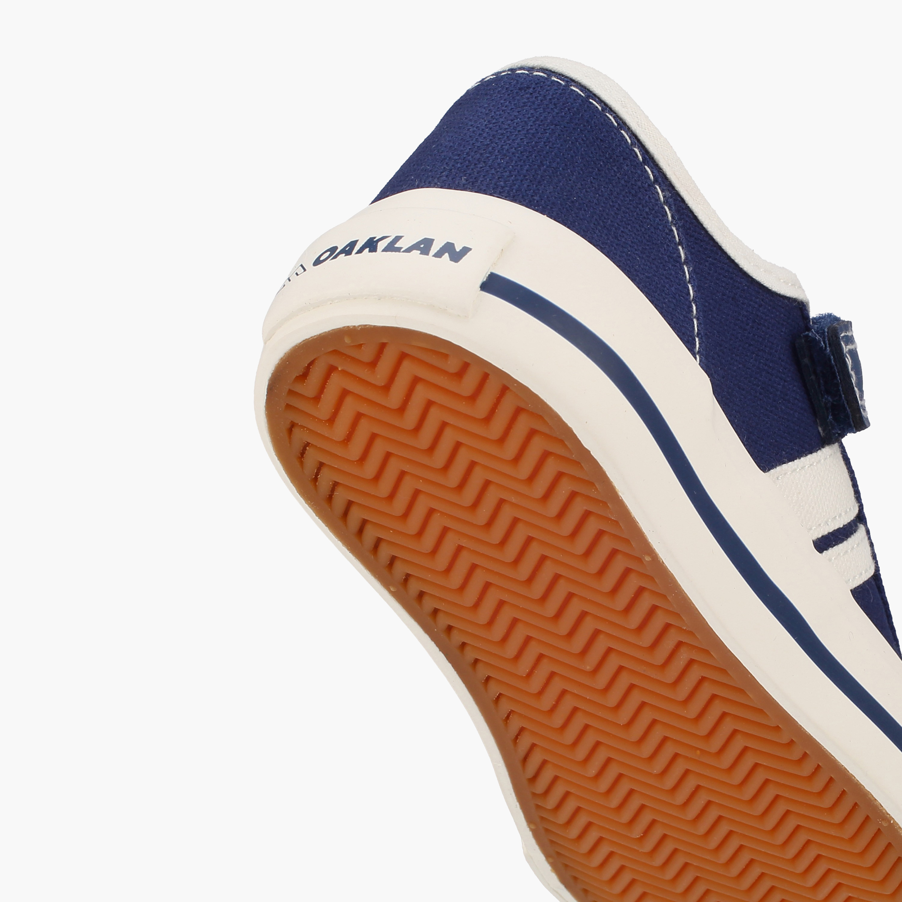 حذاء سنيكرز للأولاد أوكلان بشريط إغلاق لاصق وبكاحل من شوإكسبرس-boys-shoes-sneakers-image-5