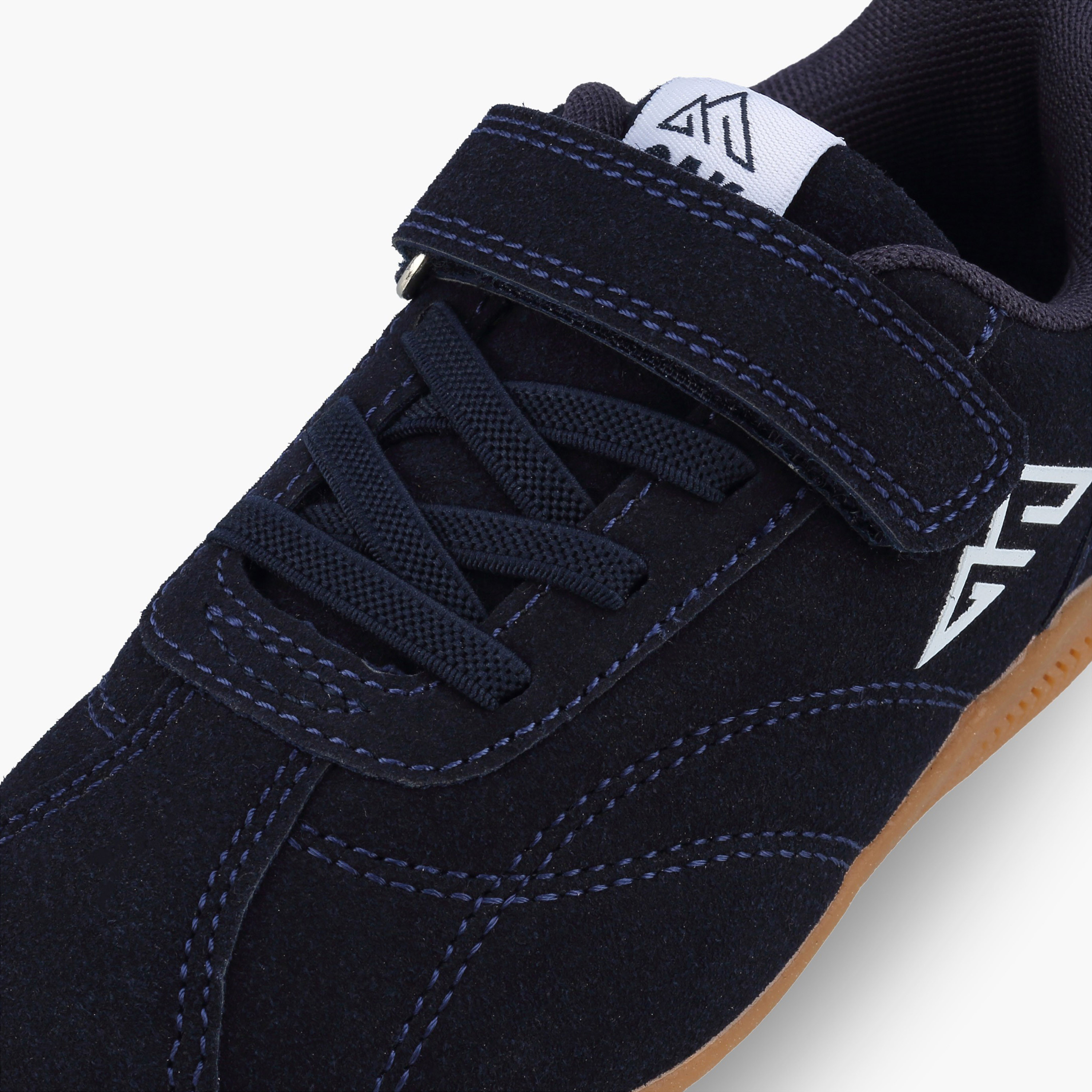 حذاء رياضي بشريط إغلاق وطبعات من أوكلان من شو إكسبريس-baby-boys-shoes-closedshoes-image-4