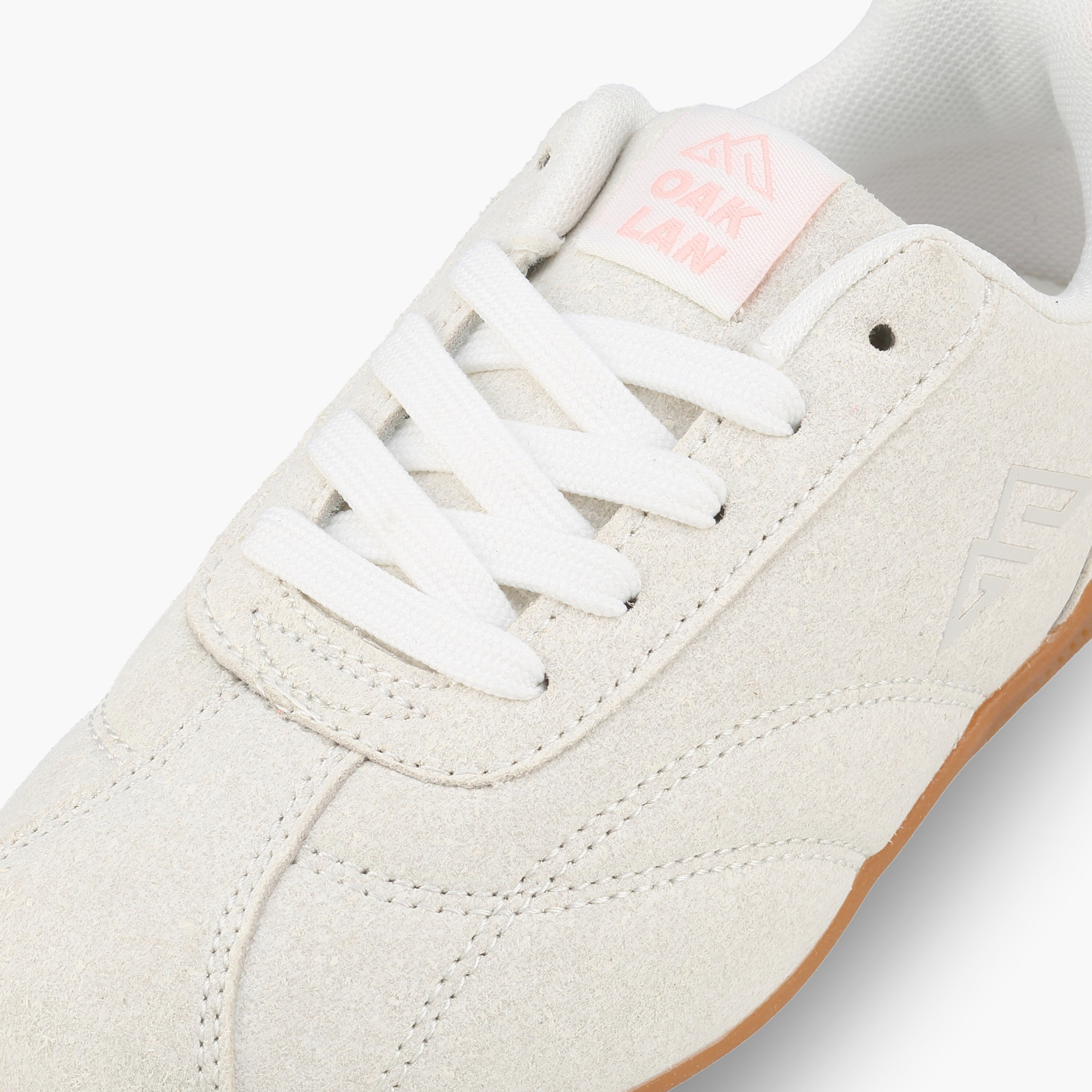 حذاء رياضي برباط وطبعات من أوكلان من شو إكسبريس-girls-shoes-sneakers-image-4