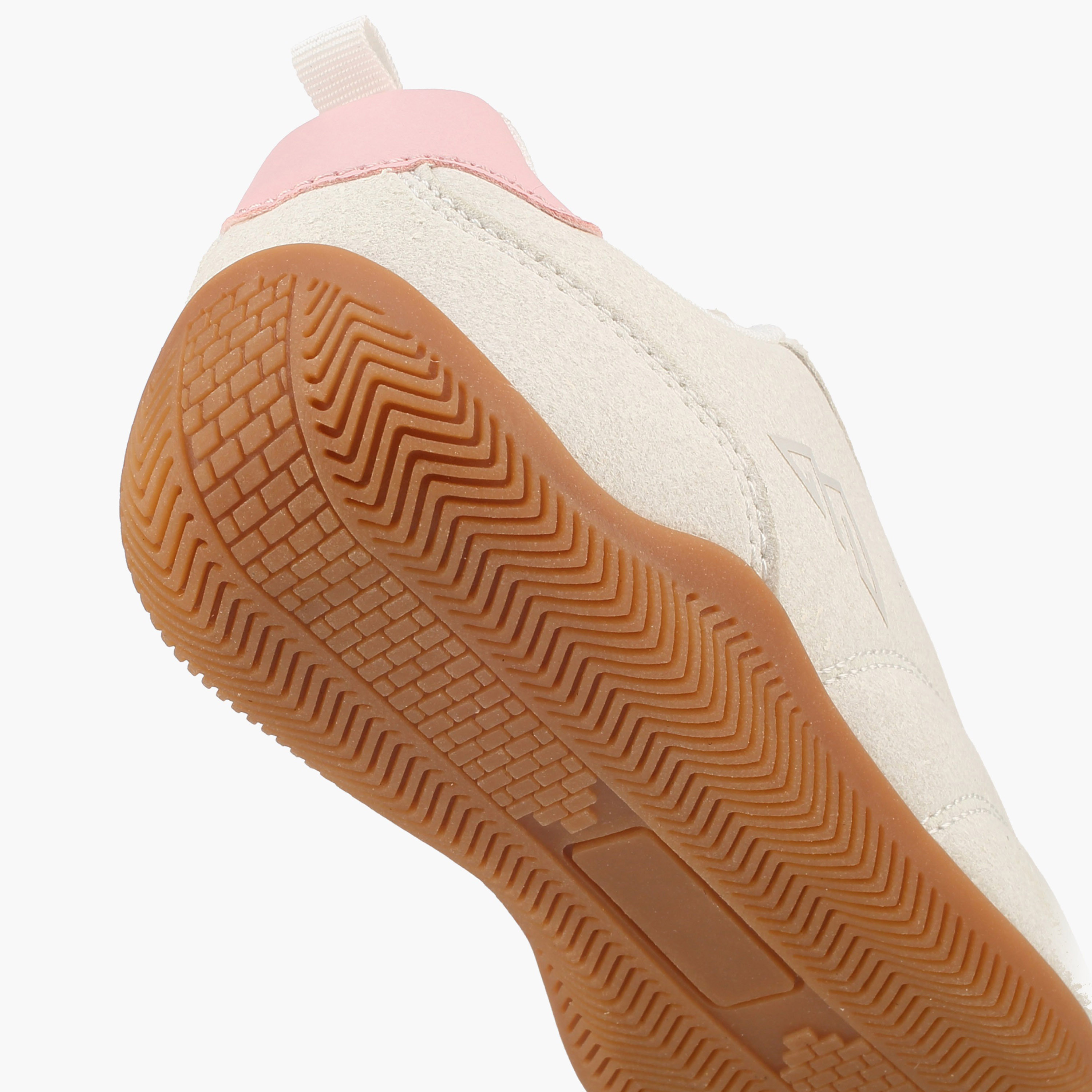 حذاء رياضي برباط وطبعات من أوكلان من شو إكسبريس-girls-shoes-sneakers-image-5
