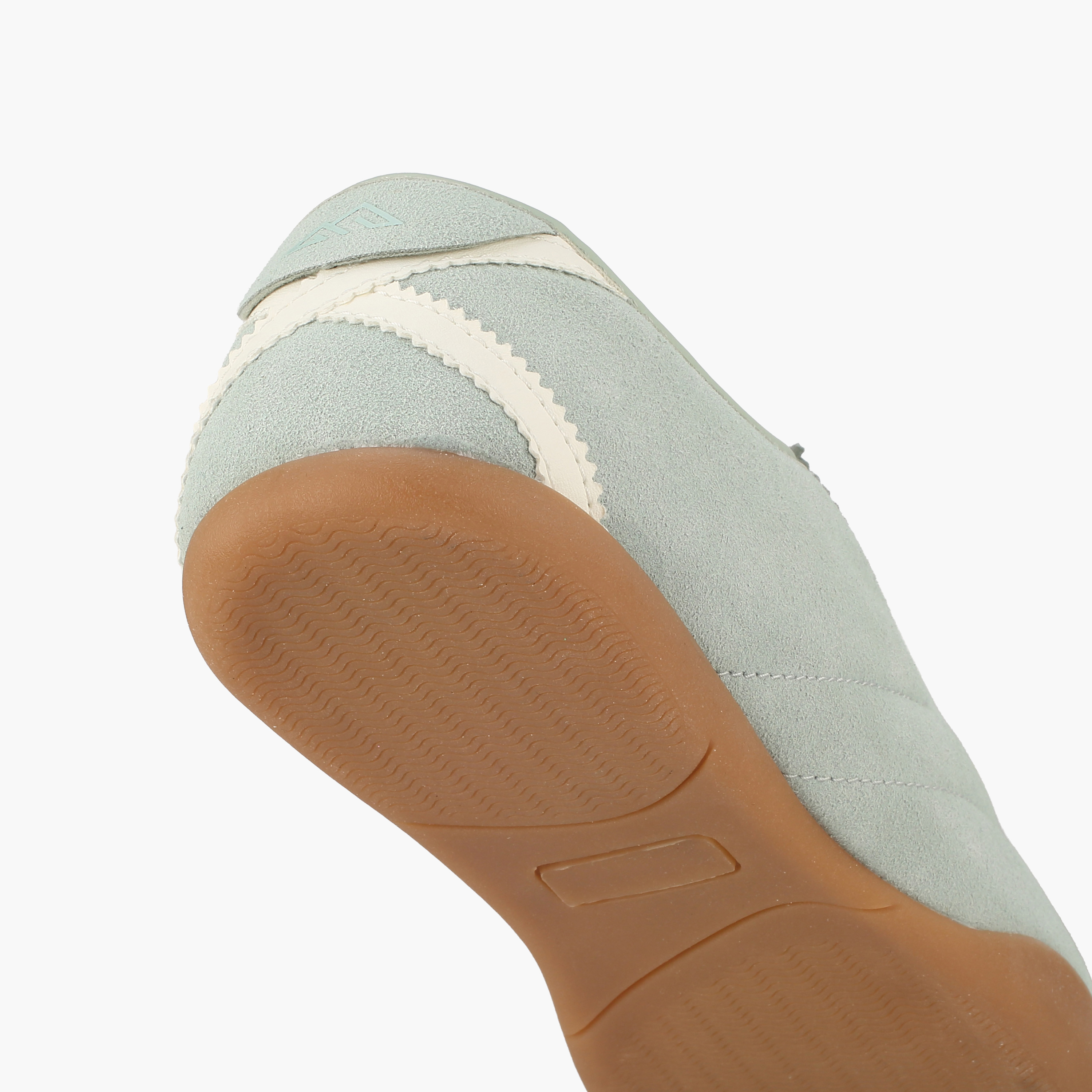 حذاء سنيكرز برباط للنساء من أوكلان من شو إكسبرس-women-shoes-sneakers-image-5