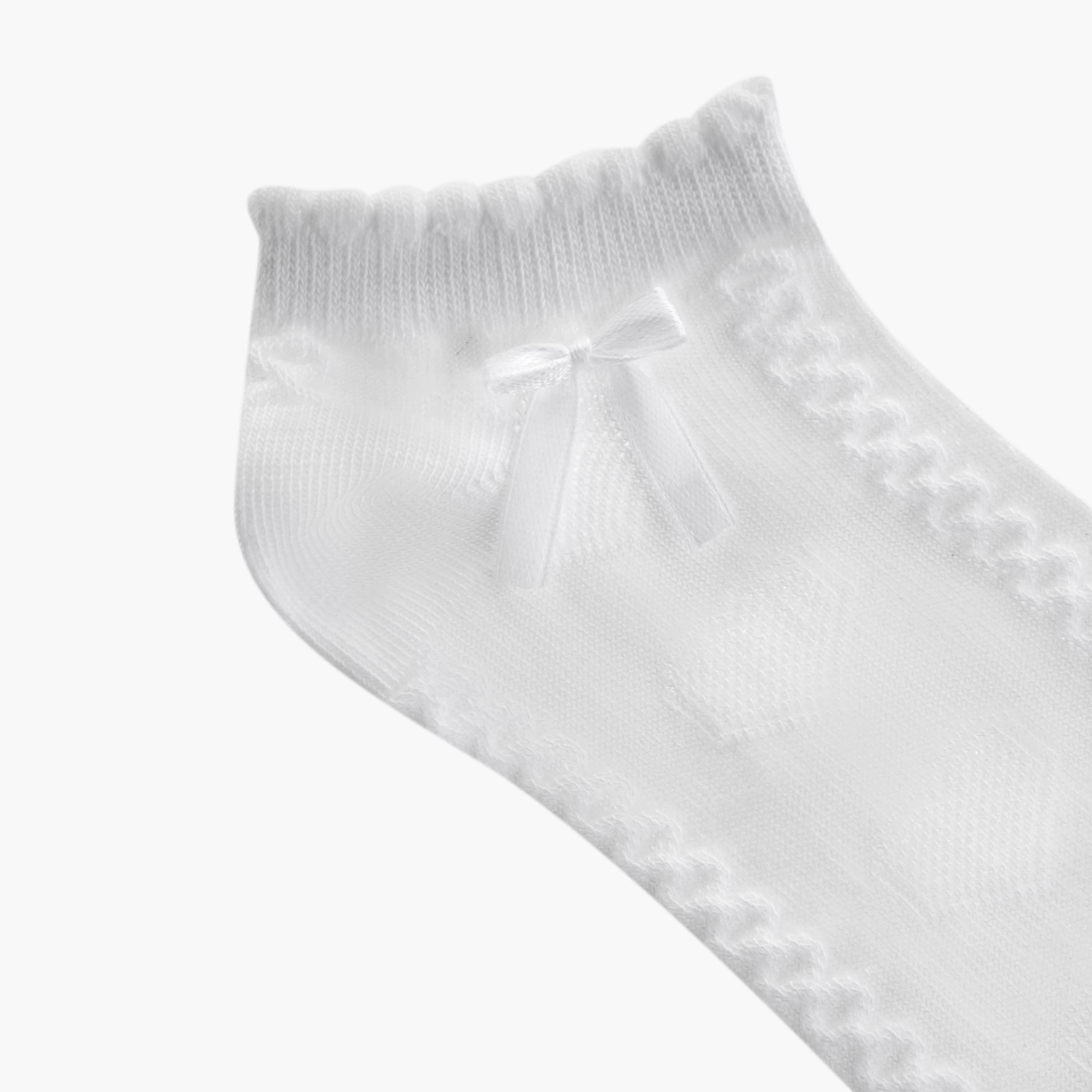 جوارب سادة بطول الكاحل بحواف صدفية وفيونكة - طقم من 5 أزواج-girls-accessories-socks-image-3