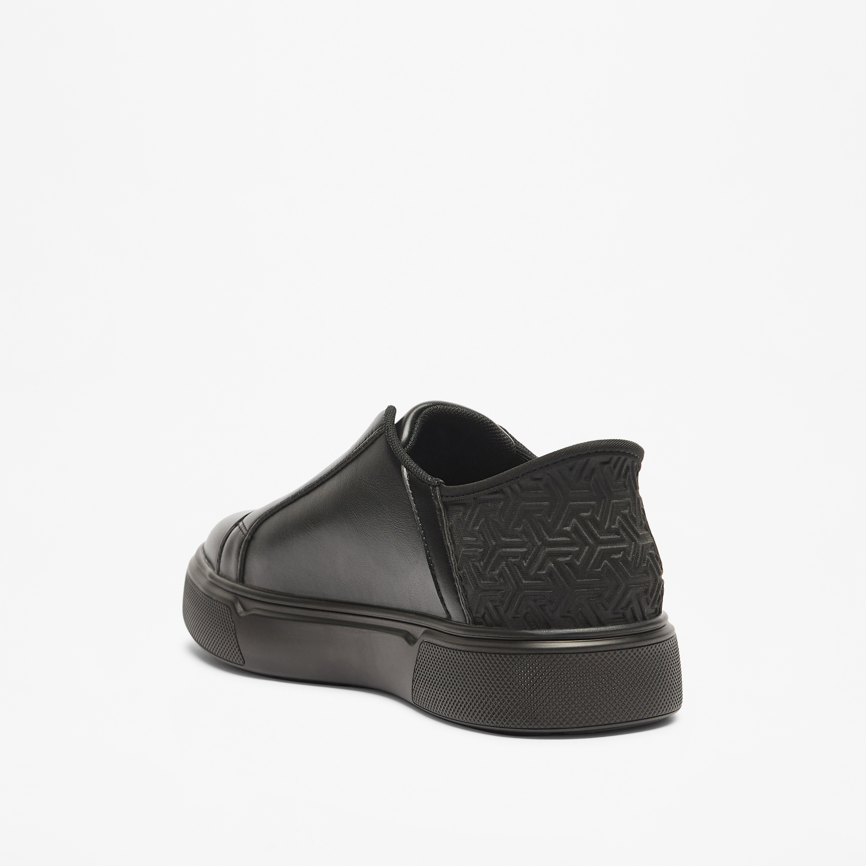 Lee Cooper Men's Panelled Slip-On Low Ankle Sneakers-men-shoes-sneakers-image-2