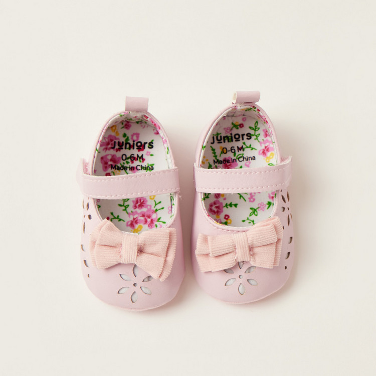 Juniors Bow Applique Baby Shoes with Hook and Loop Closure