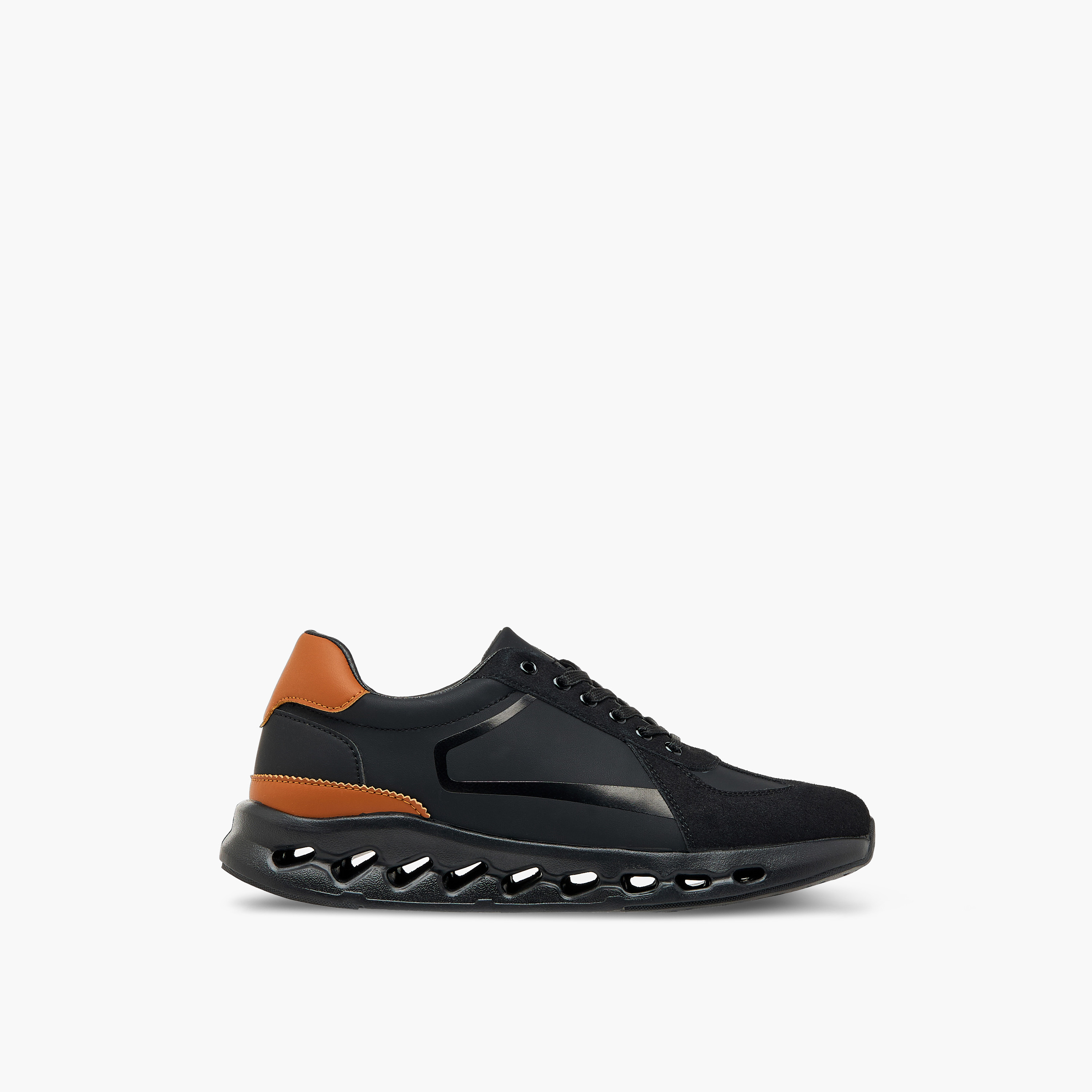 حذاء سنيكرز طول الكاحل برباط إغلاق من إل بي إل من شو إكسبرس-men-shoes-sneakers-image-3