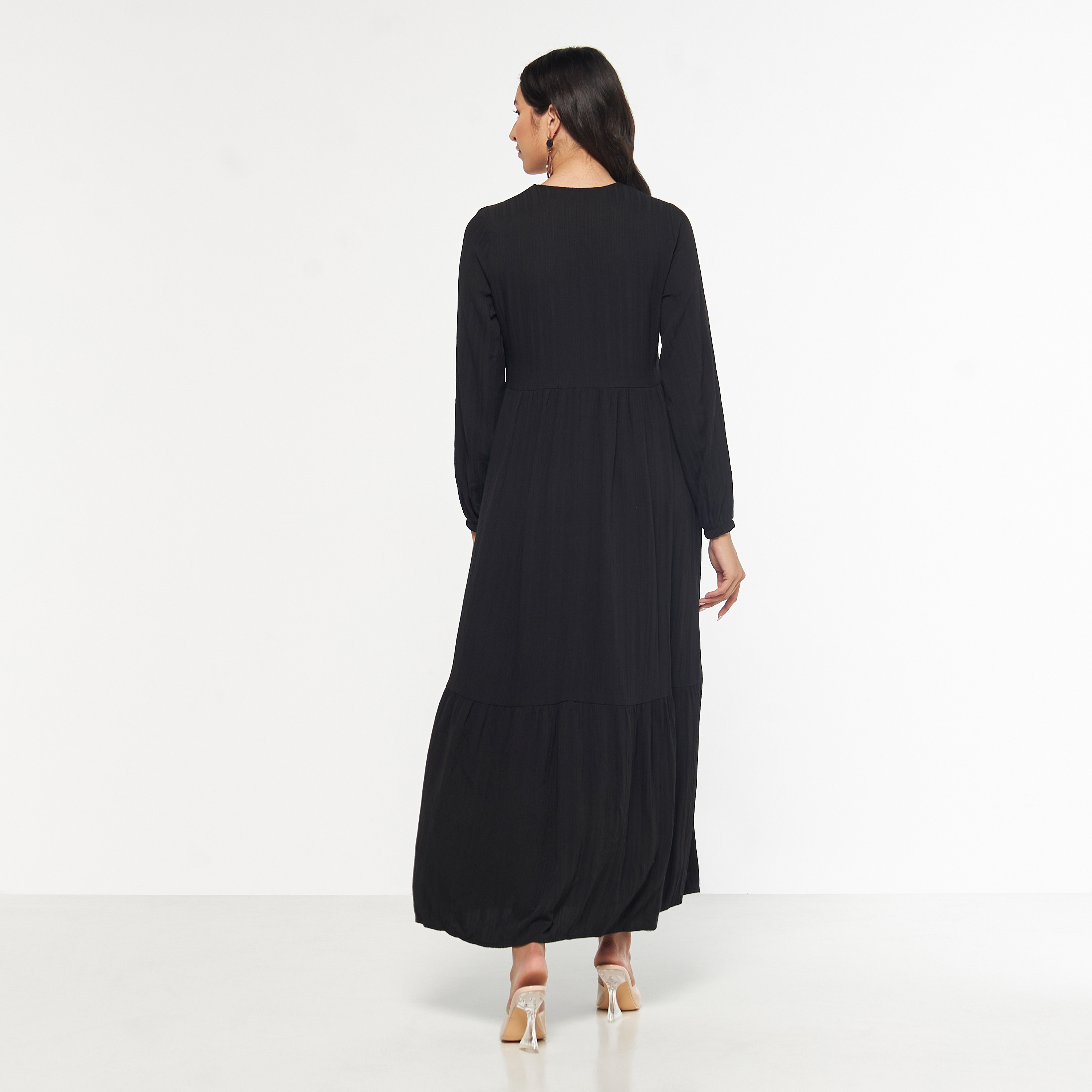 فستان طويلة مطرّز كروشيه بأكمام طويلة من فيور-women-clothing-dresses-image-7
