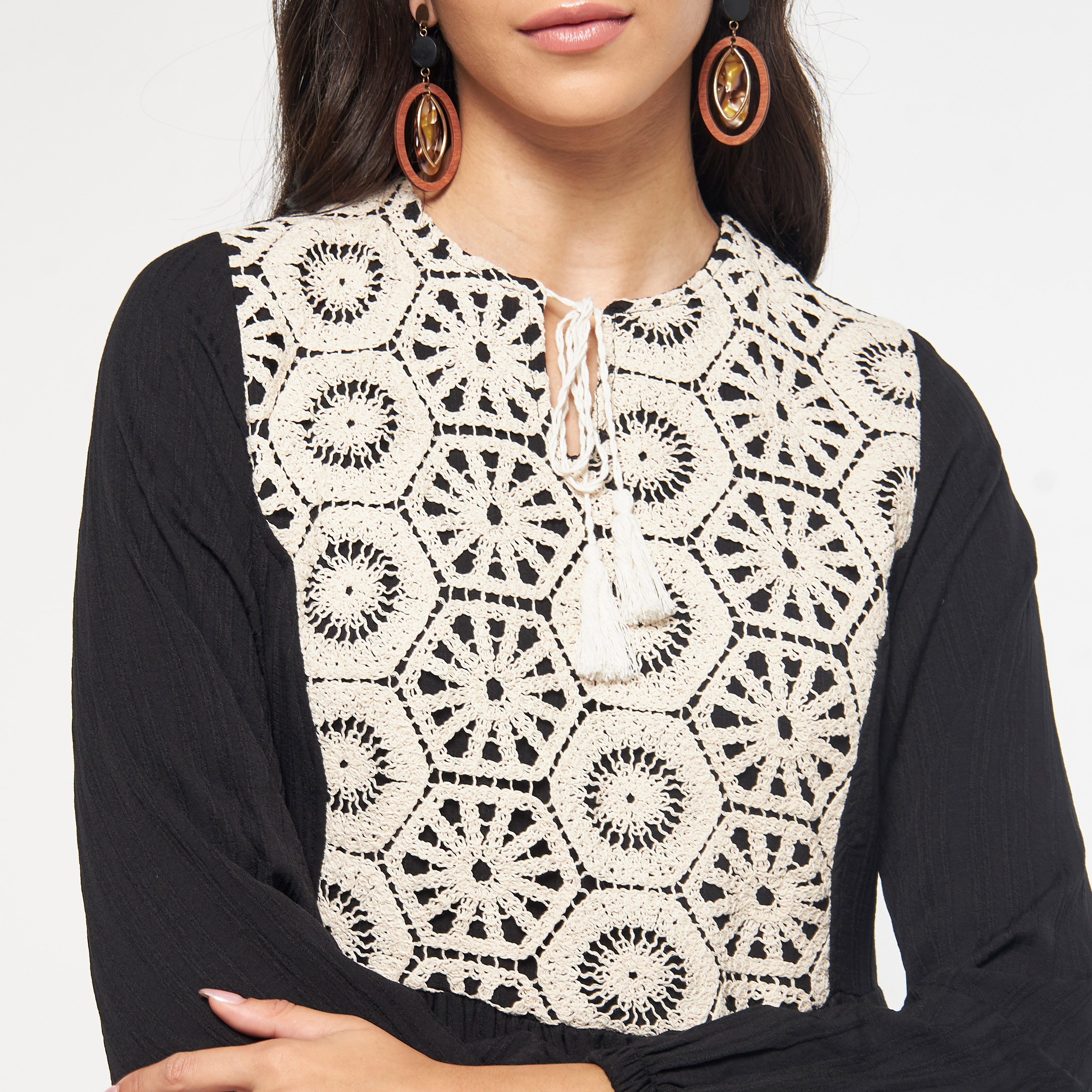 فستان طويلة مطرّز كروشيه بأكمام طويلة من فيور-women-clothing-dresses-image-8