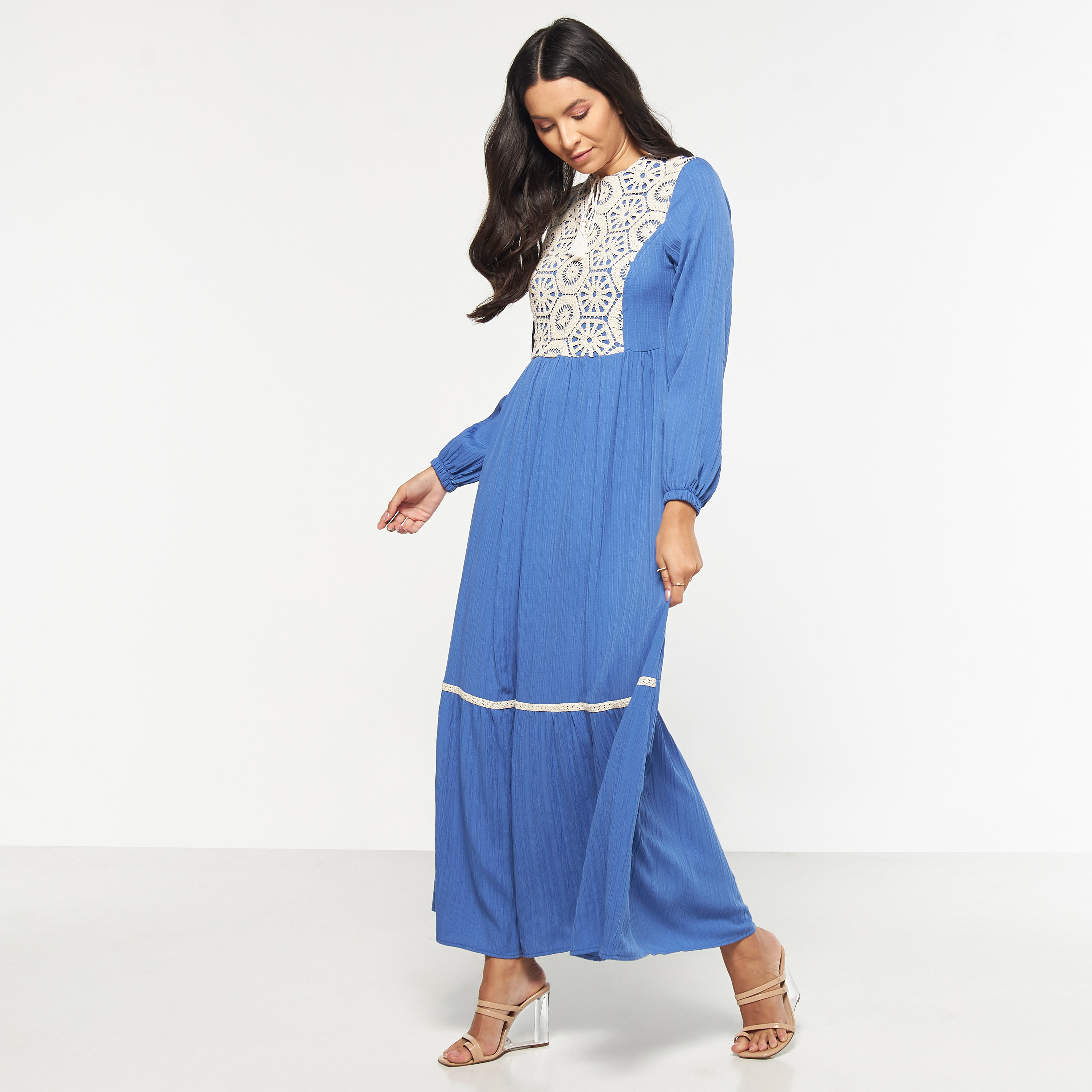 فستان طويلة مطرّز كروشيه بأكمام طويلة من فيور-women-clothing-dresses-image-9