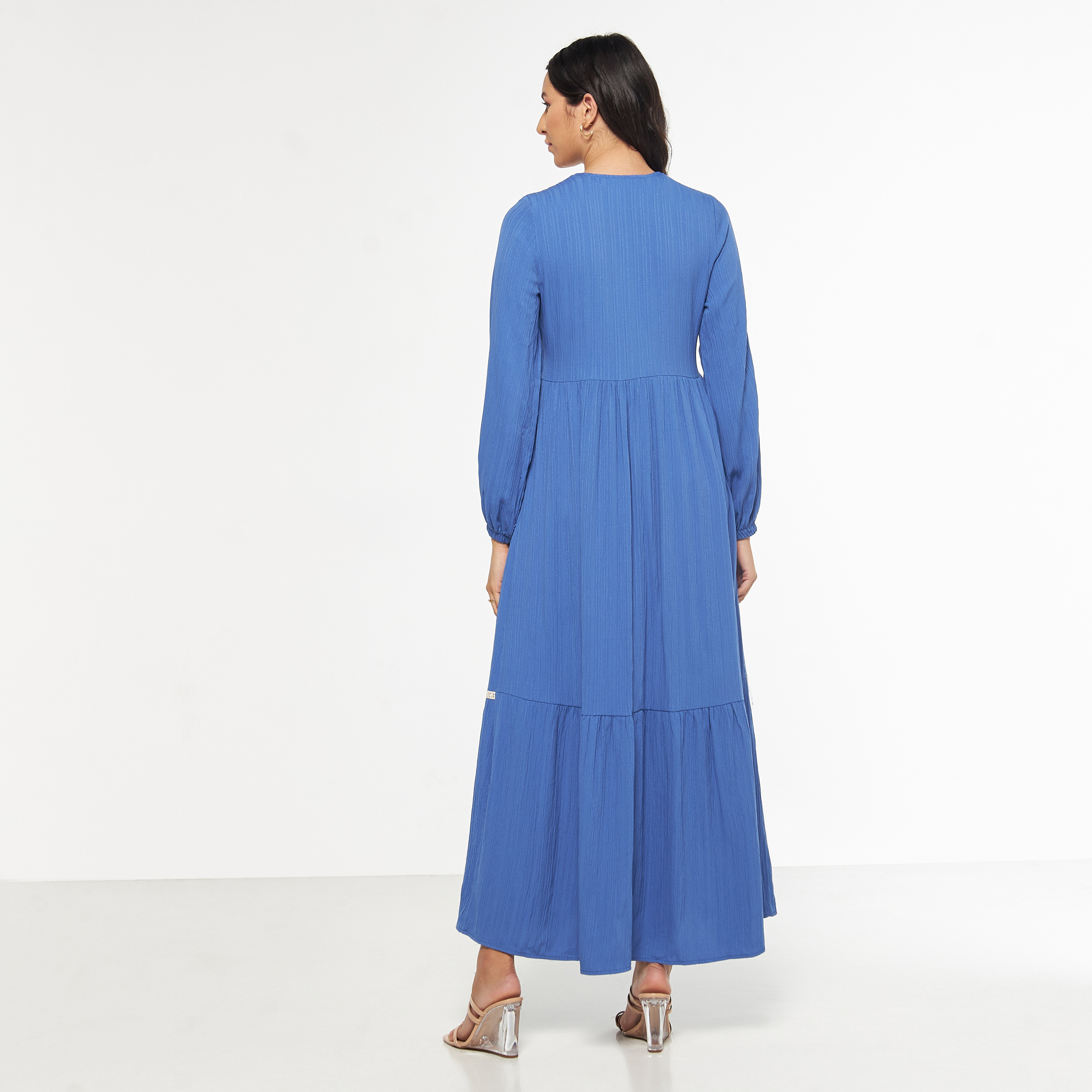 فستان طويلة مطرّز كروشيه بأكمام طويلة من فيور-women-clothing-dresses-image-11