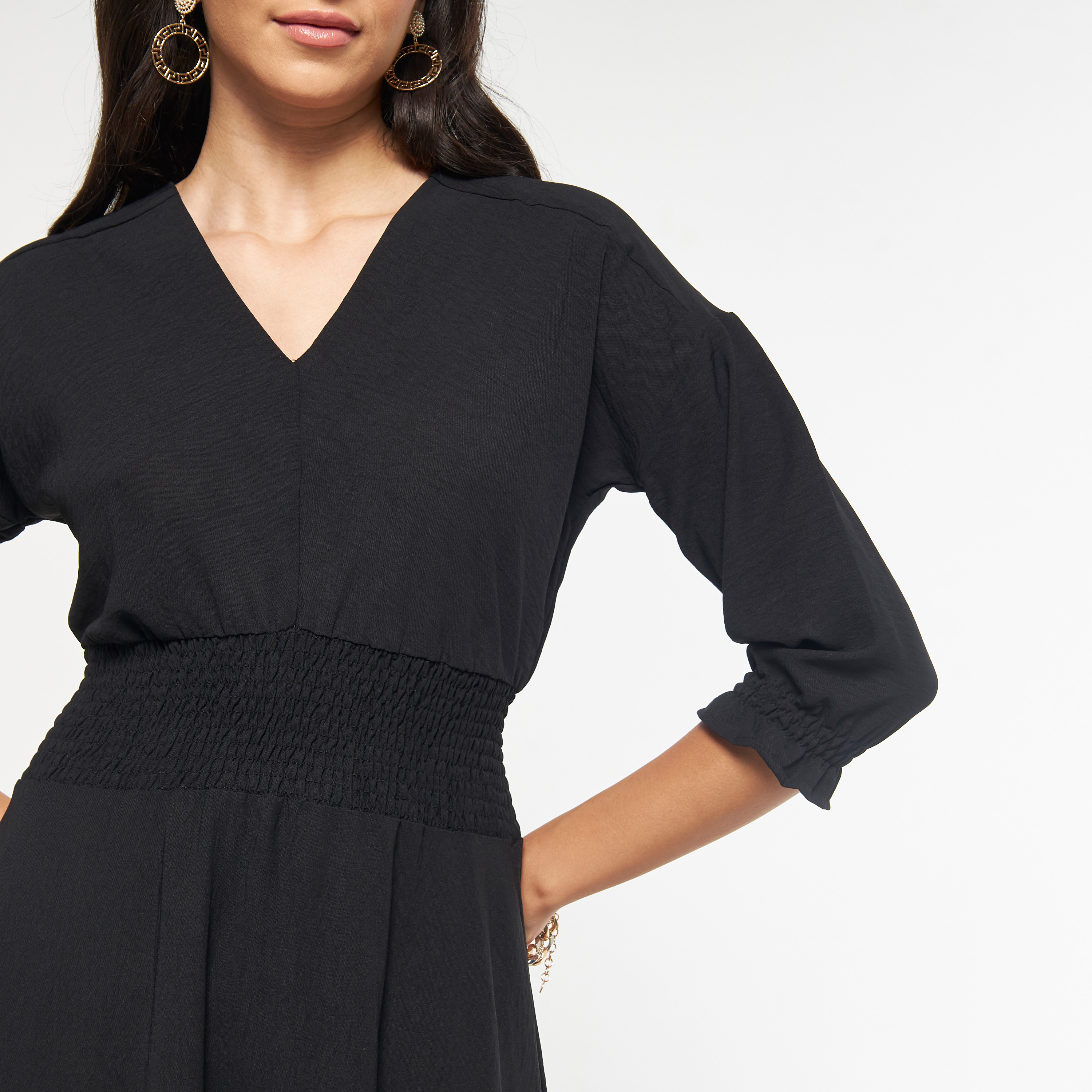 فستان سادة بياقة v وكشكش وأكمام 3/4 من فيور-women-clothing-dresses-image-4
