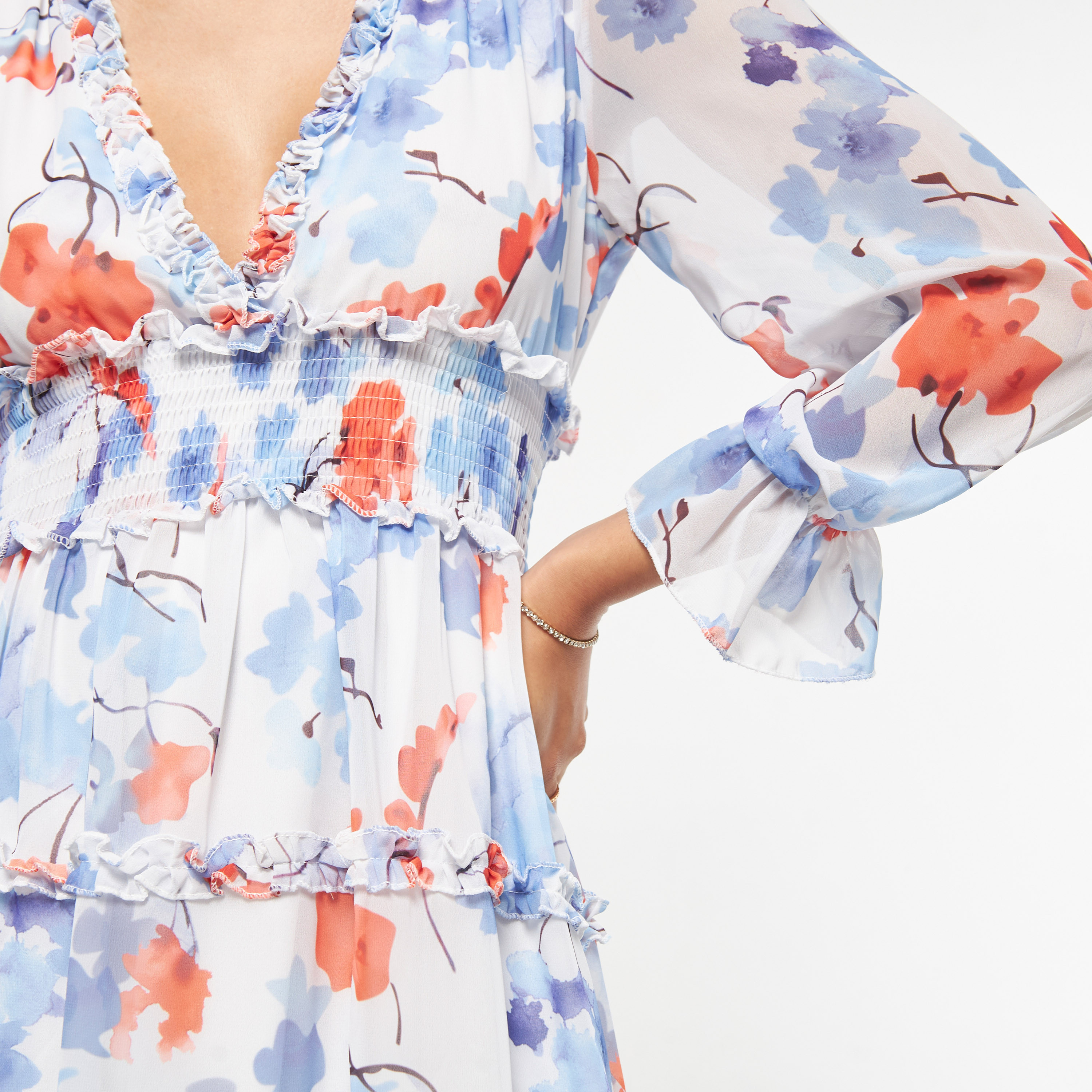 فستان متعدد الطبقات بياقة v وأكمام طويلة وطبعات أزهار من فيور-women-clothing-dresses-image-4