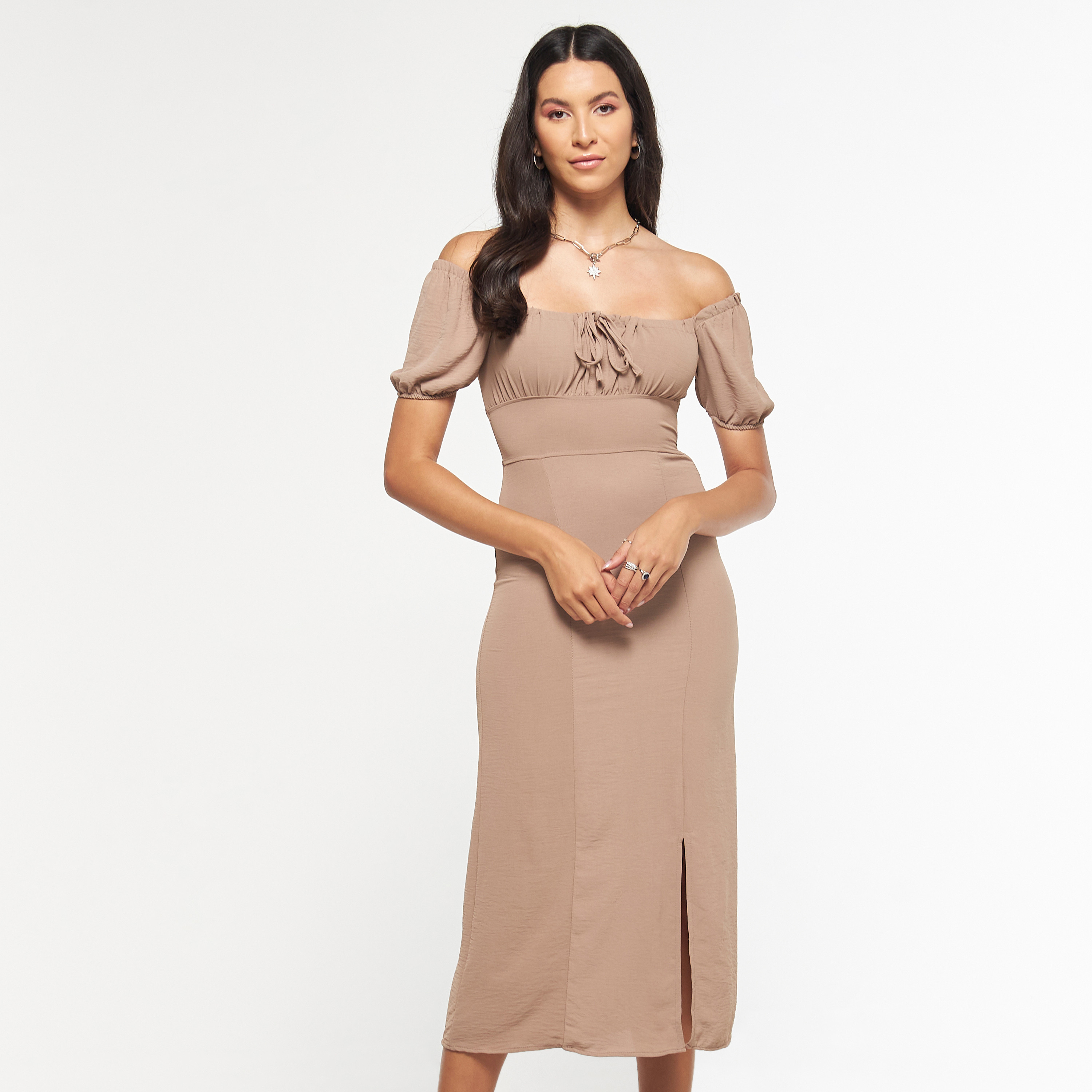 فستان سادة بأكتاف مكشوفة ورباط وحزام جانبي من فيور-women-clothing-dresses-image-1
