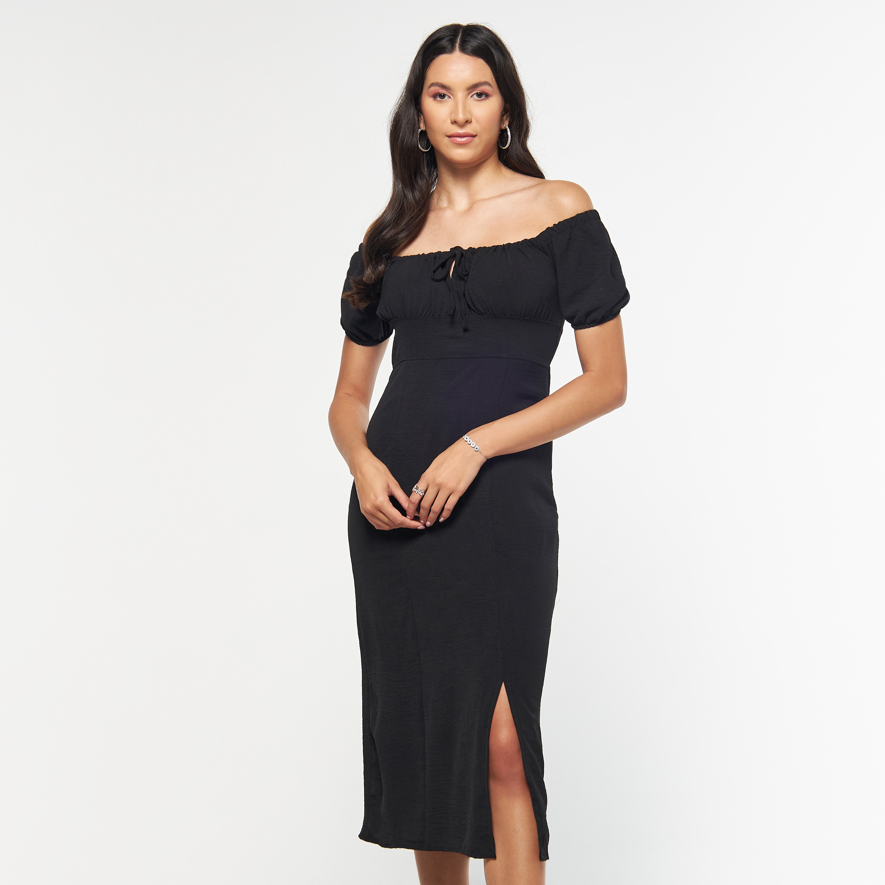 فستان سادة بأكتاف مكشوفة ورباط وحزام جانبي من فيور-women-clothing-dresses-image-3