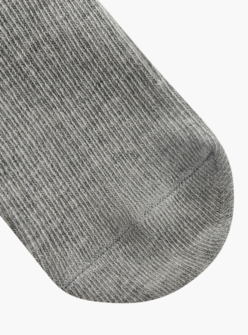 طقم جوارب 7 أزواج بارزة الملمس بطول الكاحل من جونيورز-girls-accessories-socks-image-3