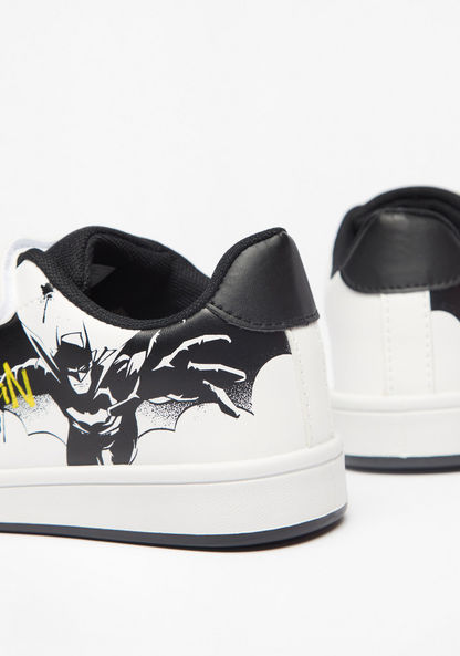 Warner Bros Batman Print Sneakers with Hook and Loop Closure