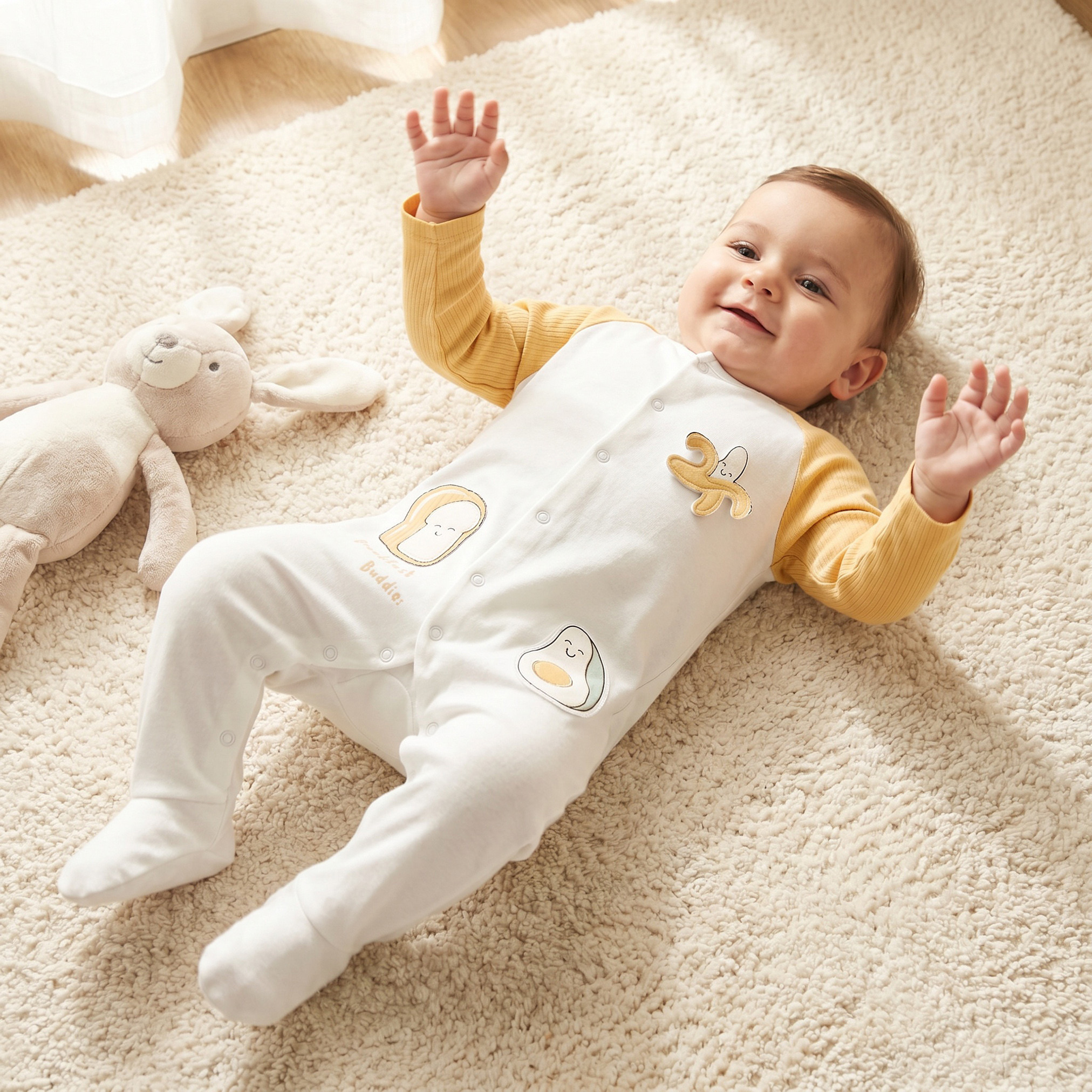بدلة نوم قطنية بياقة مستديرة وأكمام طويلة بزخارف طعام من جونيورز-baby-boys-clothing-nightwear-sleepsuits-image-1
