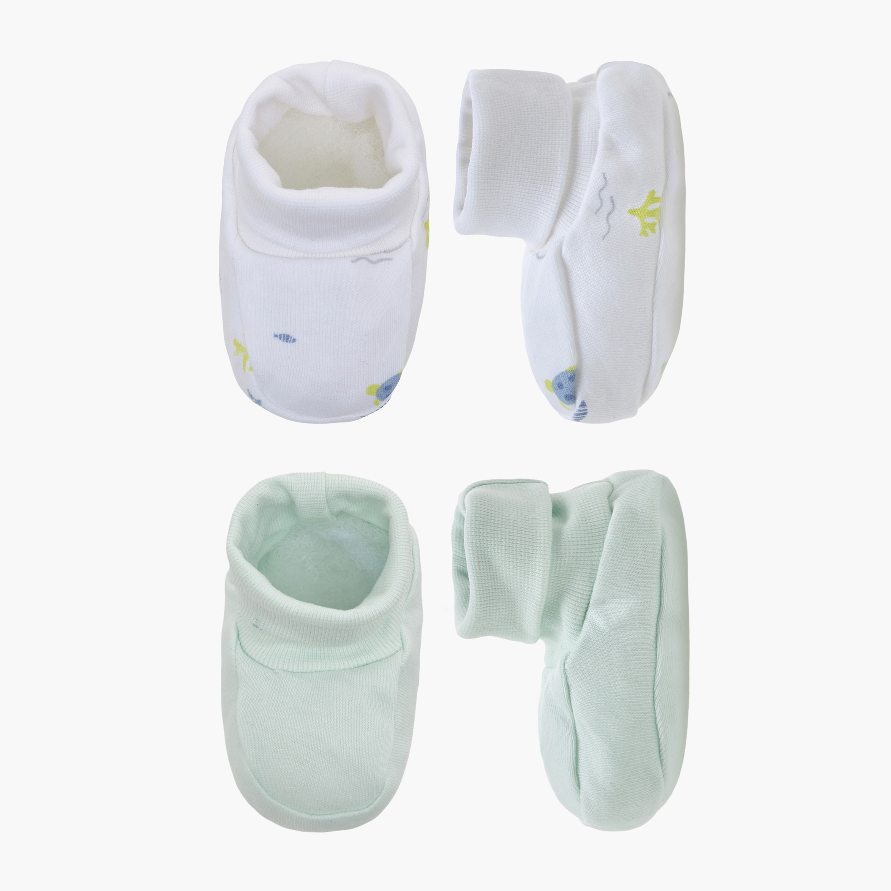 أبوات بحواف مطاطية وطبعات متنوعة من جونيورز - عبوة من زوجين-baby-boys-shoes-booties-image-1