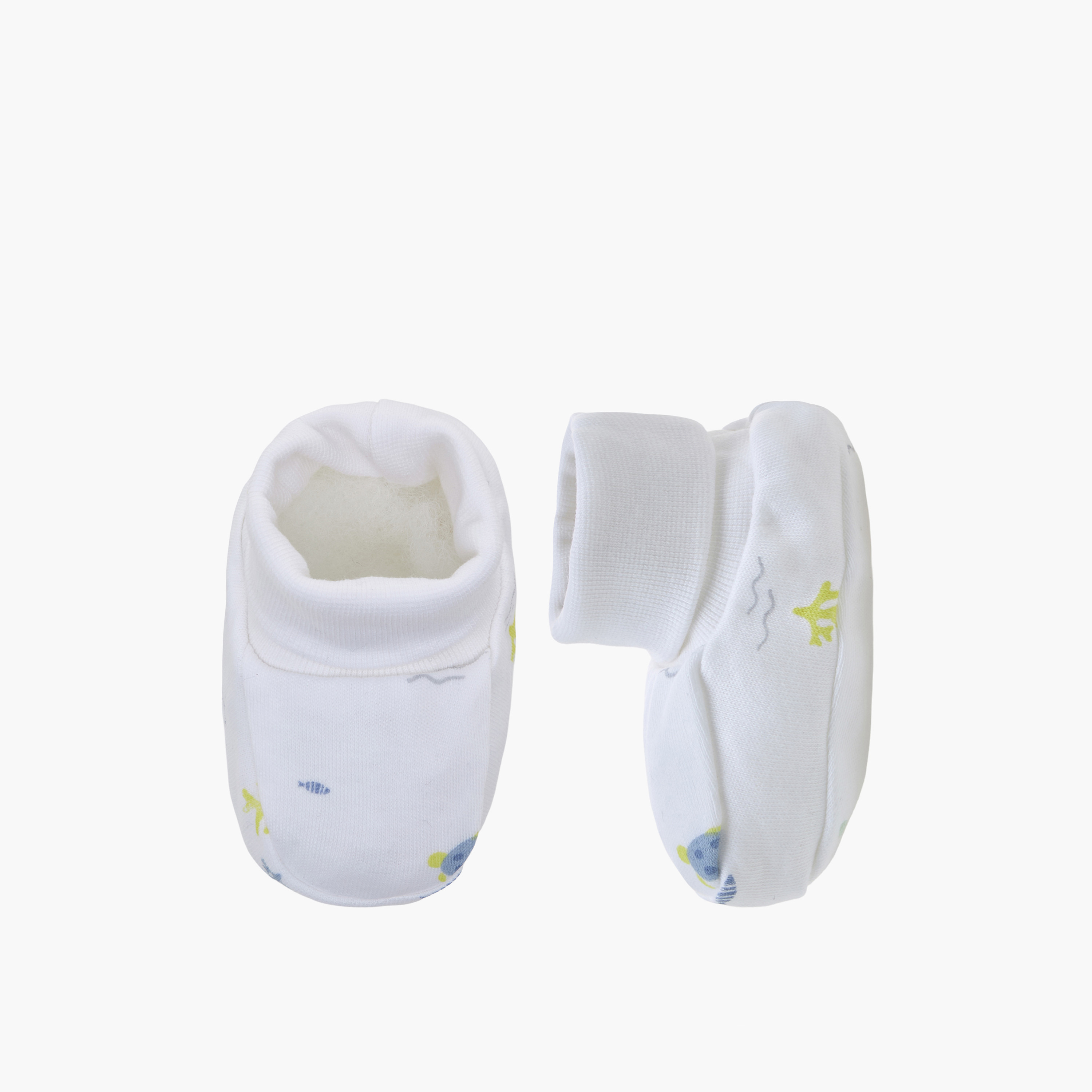 أبوات بحواف مطاطية وطبعات متنوعة من جونيورز - عبوة من زوجين-baby-boys-shoes-booties-image-6