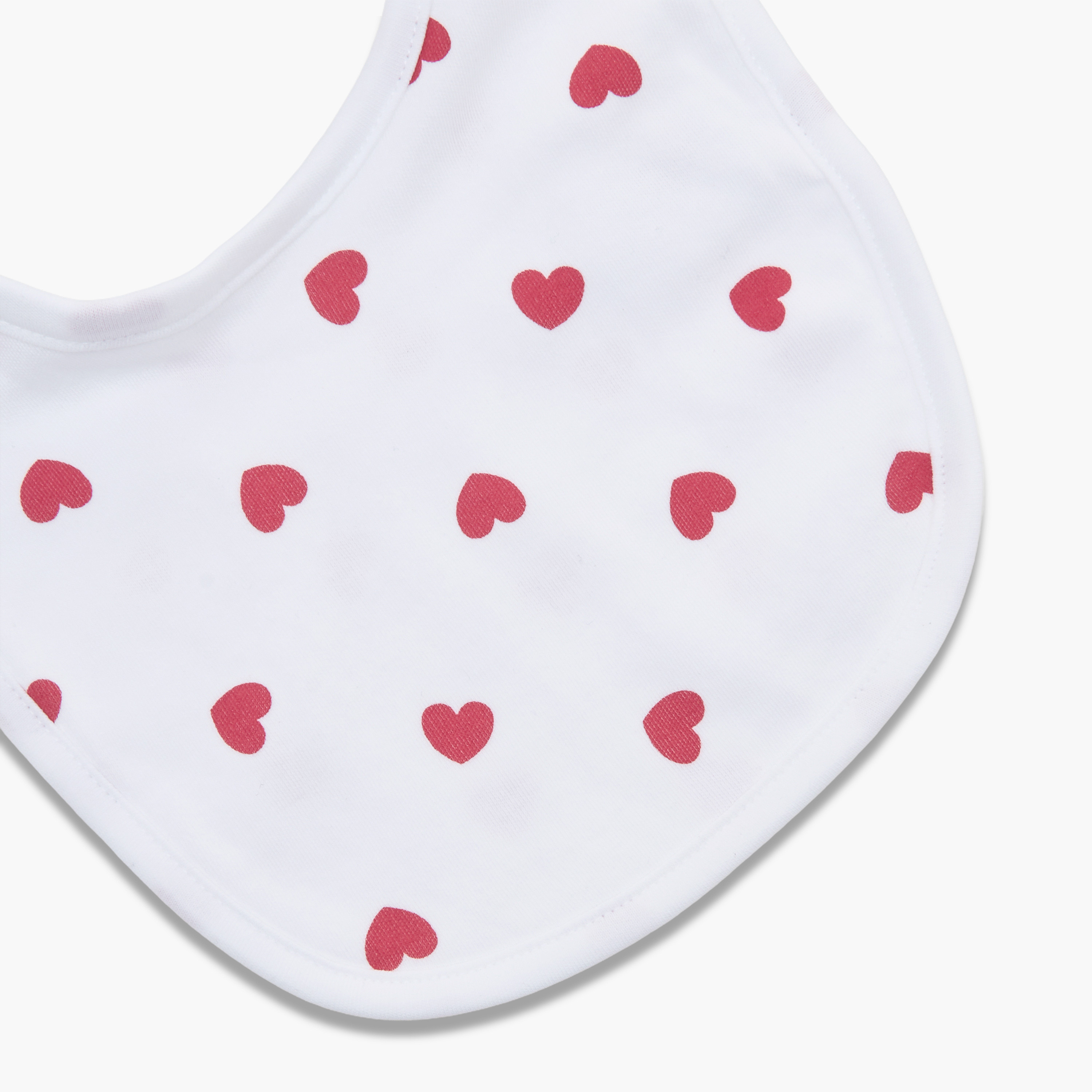 مريلة أطفال بطبعات قلوب من جونيورز-baby-feeding-bibs-image-3