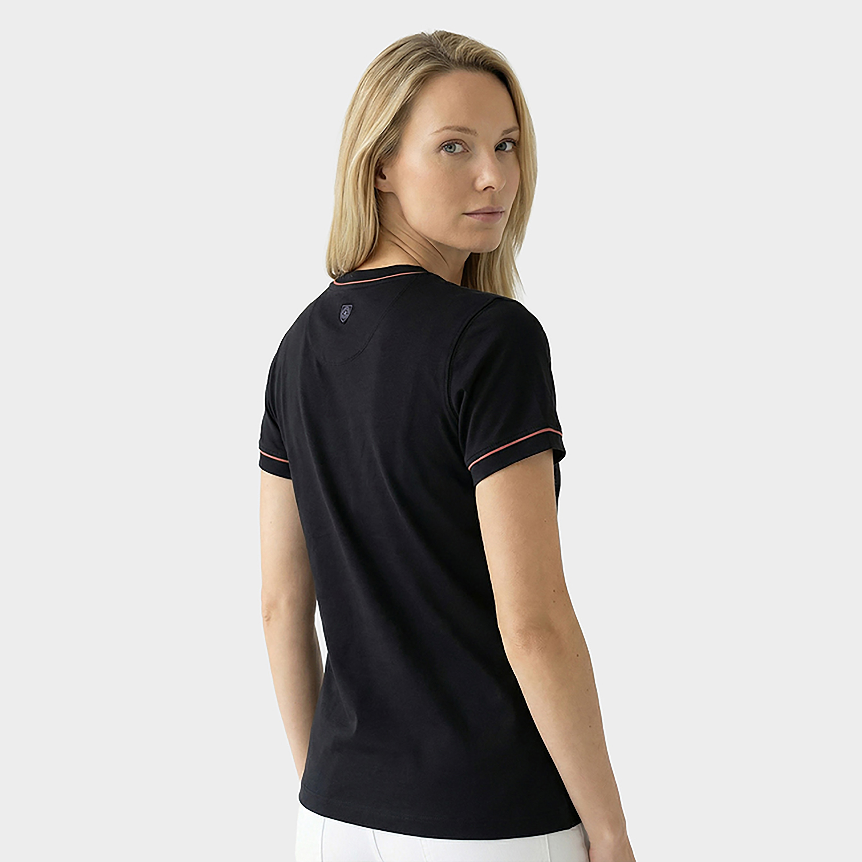 تيشيرت نسائي بأكمام قصيرة ورقبة مستديرة بشعار الماركة من بيفرلي هيلز بولو كلوب-women-clothing-tshirts-image-4
