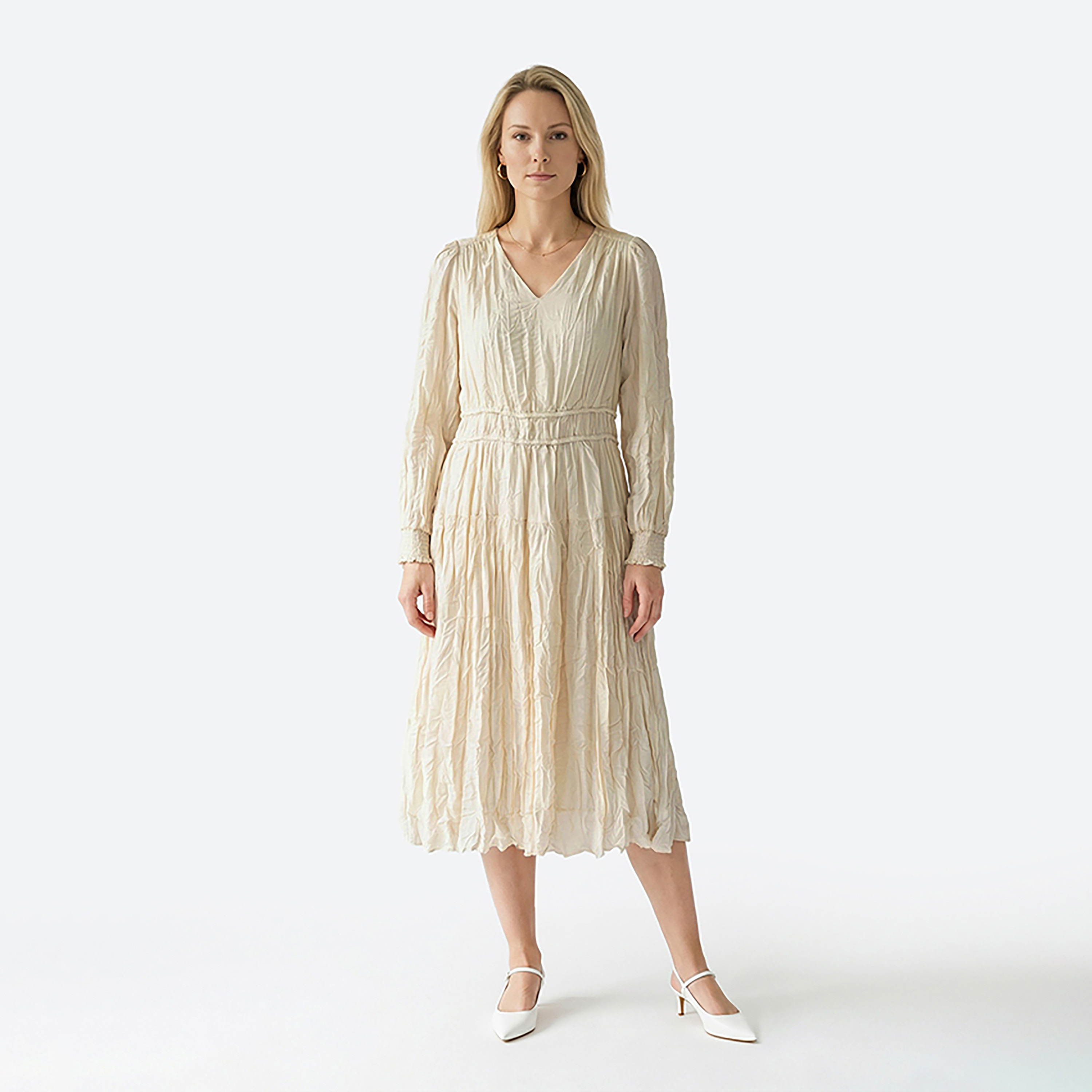 فستان ميدي نسائي بيج من قماش مجعد وخصر "سموكس" مزموم من بيفرلي هيلز بولو كلوب-women-clothing-dresses-image-1