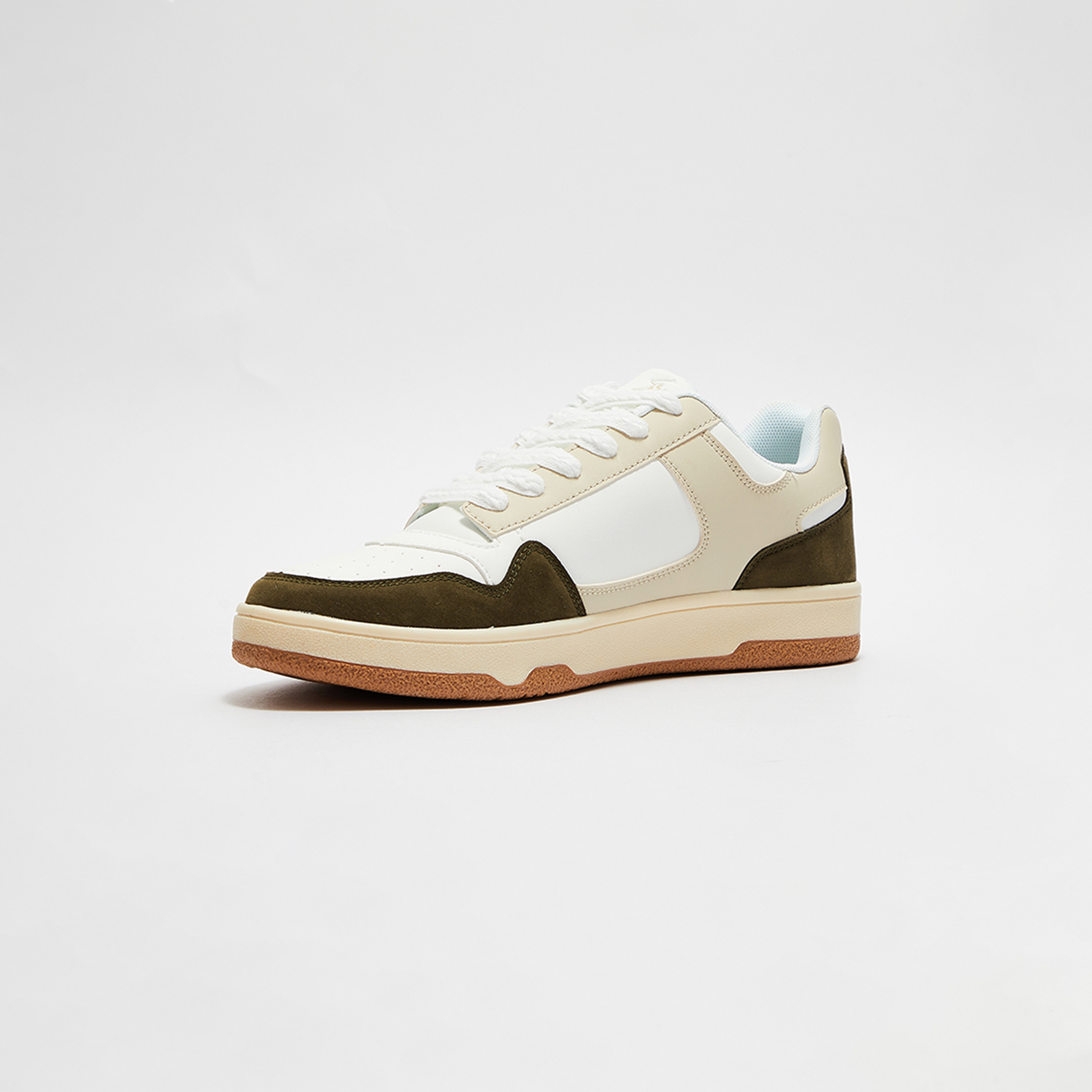 بيفرلي هيلز بولو كلوب- حذاء رياضي للرجال بكاحل منخفض وأربطة | BP LR23-102-men-shoes-sneakers-image-7