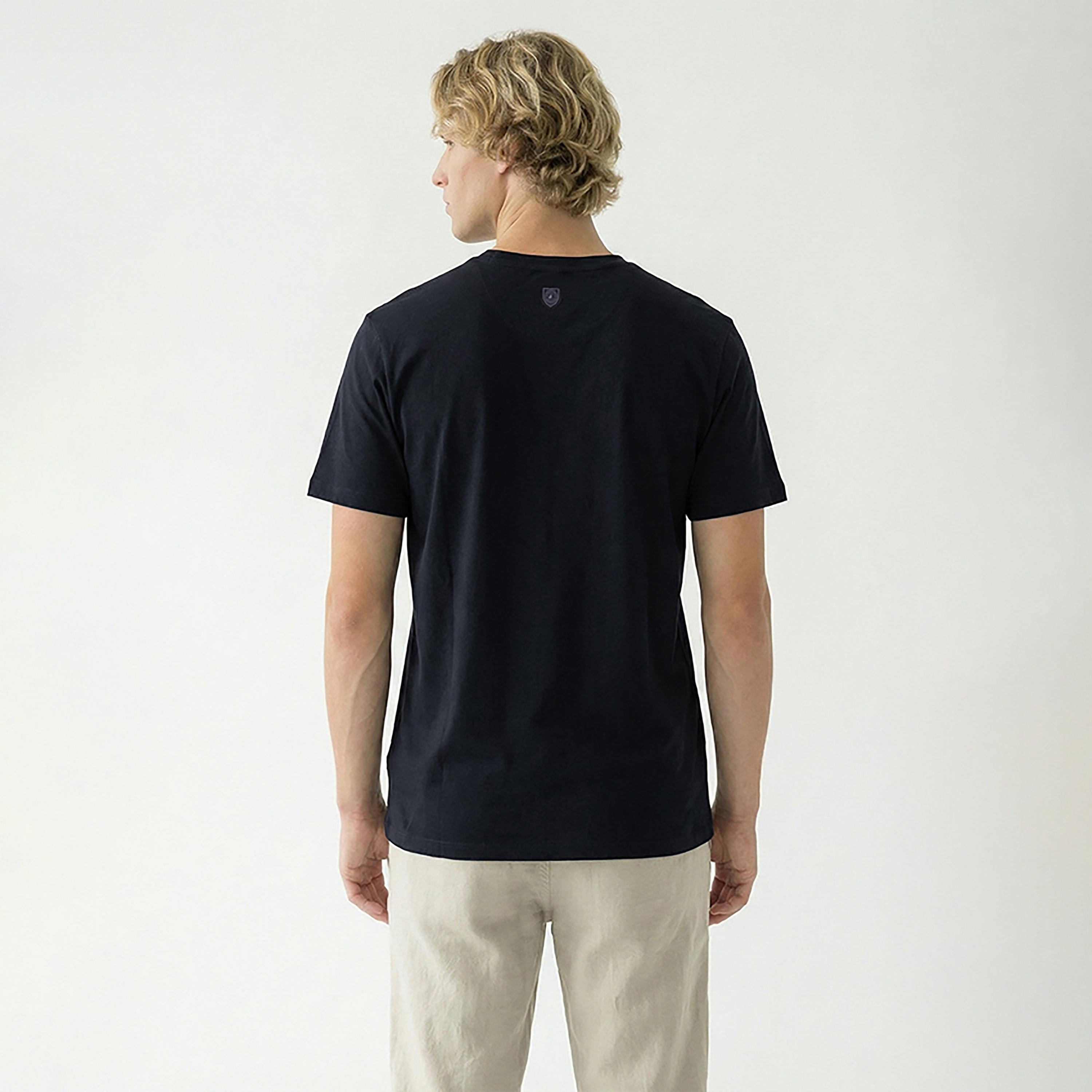 تيشيرت رجالي مطبوع بالشعار بياقة مستديرة وأكمام قصيرة من بيفرلي هيلز بولو كلوب-men-clothing-tshirtsandpolos-tshirts-image-8