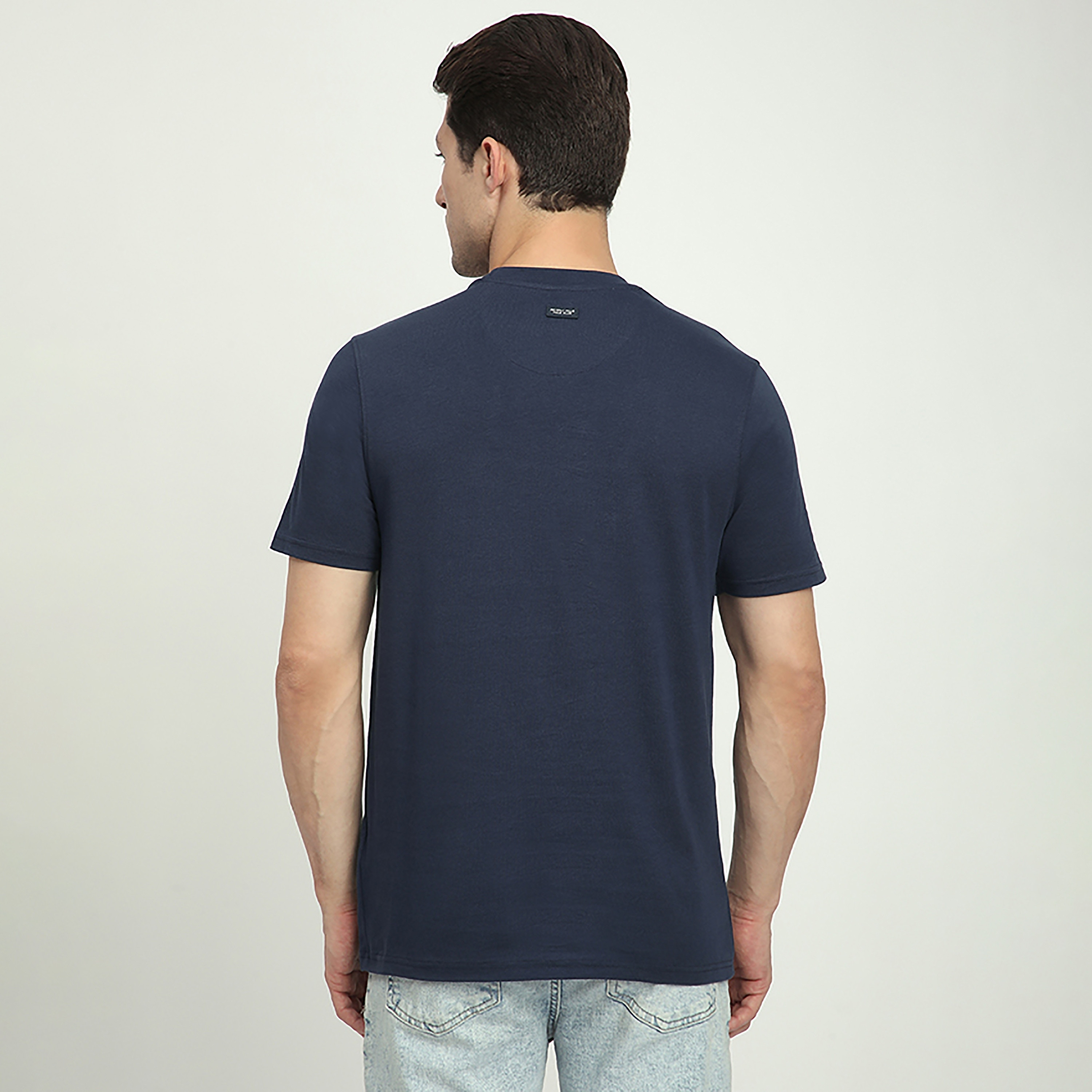 تي شيرت رجالي بأكمام قصيرة ورقبة دائرية من قطع وخياطة من بيفرلي هيلز بولو كلوب-men-clothing-tshirtsandpolos-tshirts-image-4