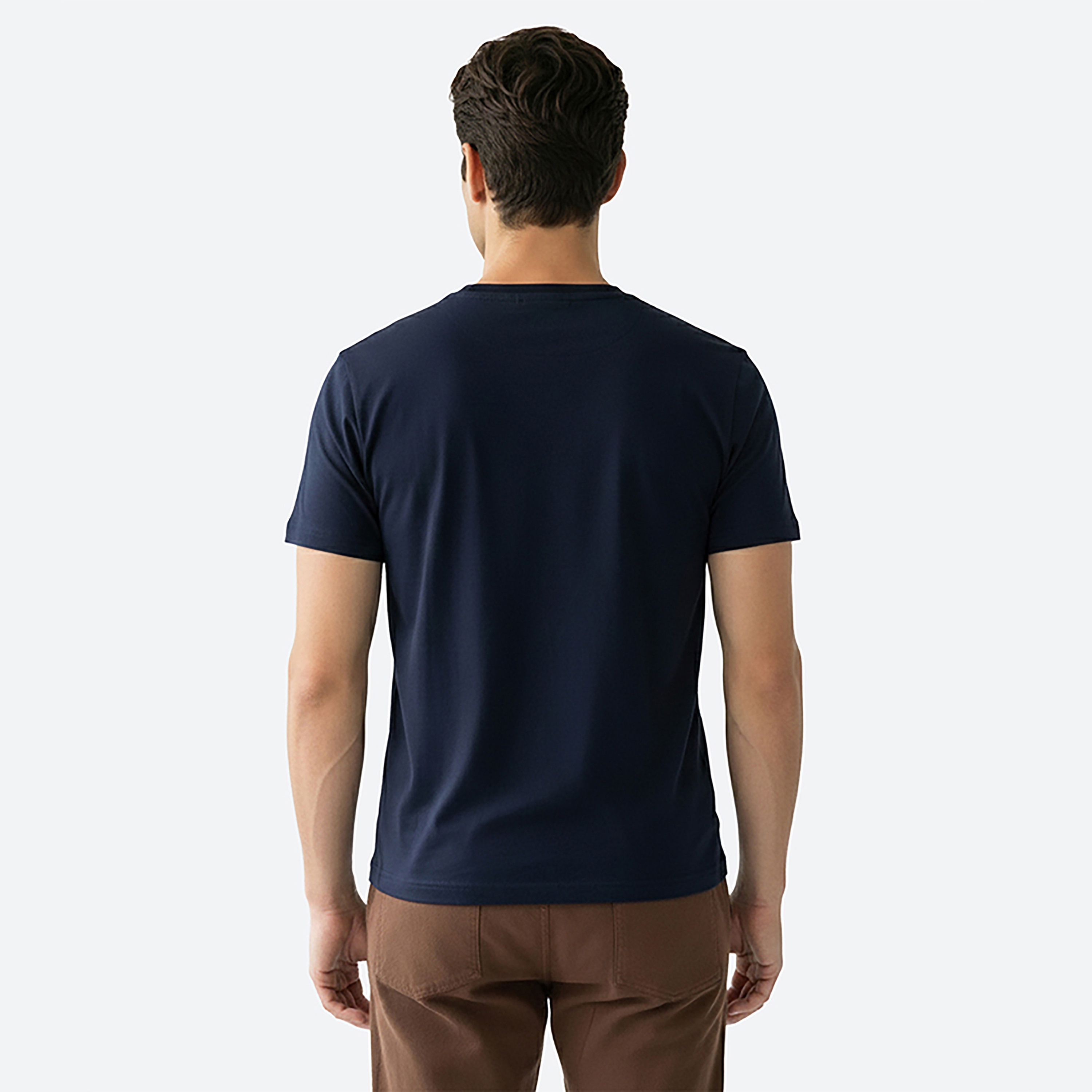 تي شيرت رجالي بياقة دائرية وأكمام قصيرة من بيفرلي هيلز بولو كلوب-men-clothing-tshirtsandpolos-tshirts-image-4