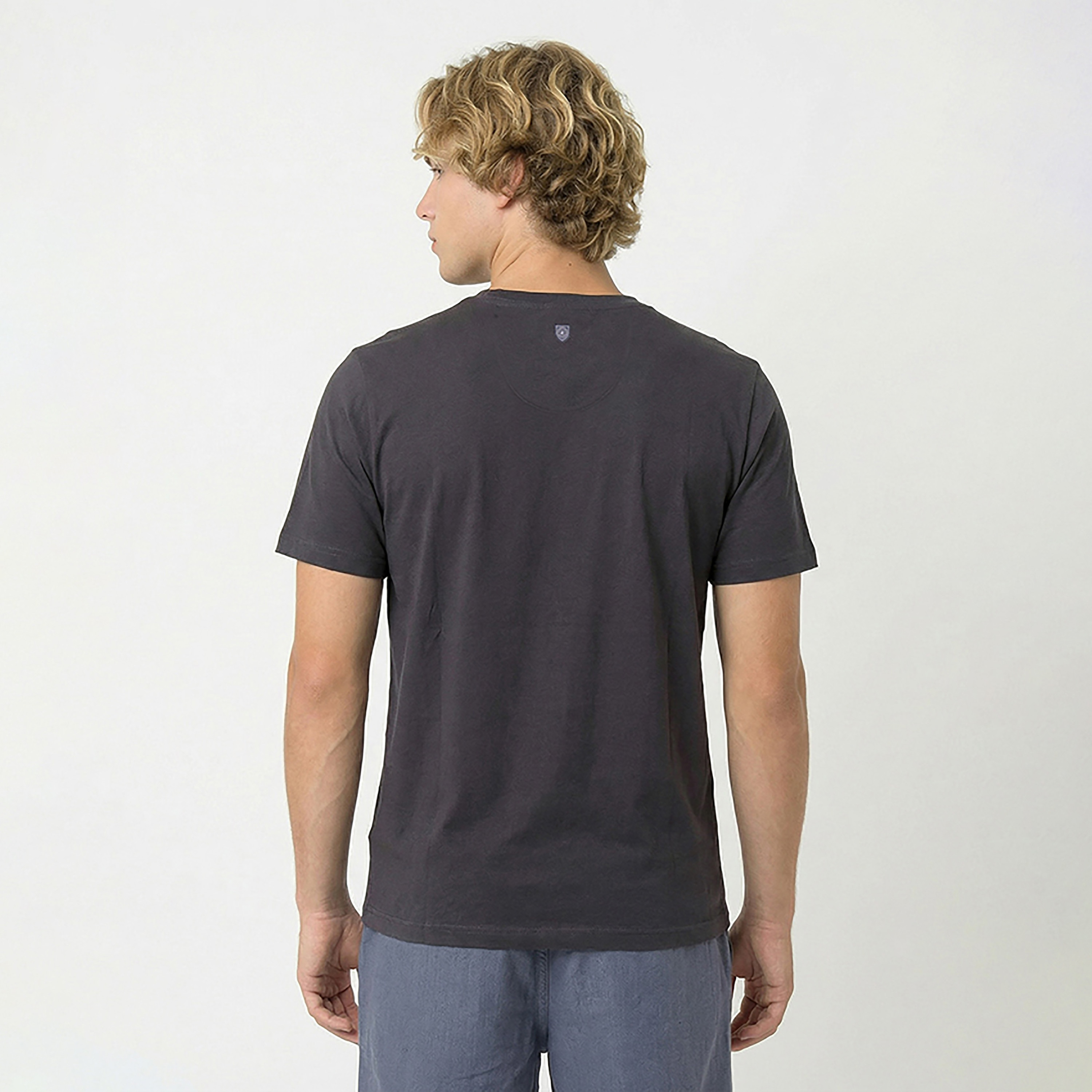 تي شيرت رجالي بأكمام قصيرة وياقة دائرية ومطبوع من بيفرلي هيلز بولو كلوب-men-clothing-tshirtsandpolos-tshirts-image-4