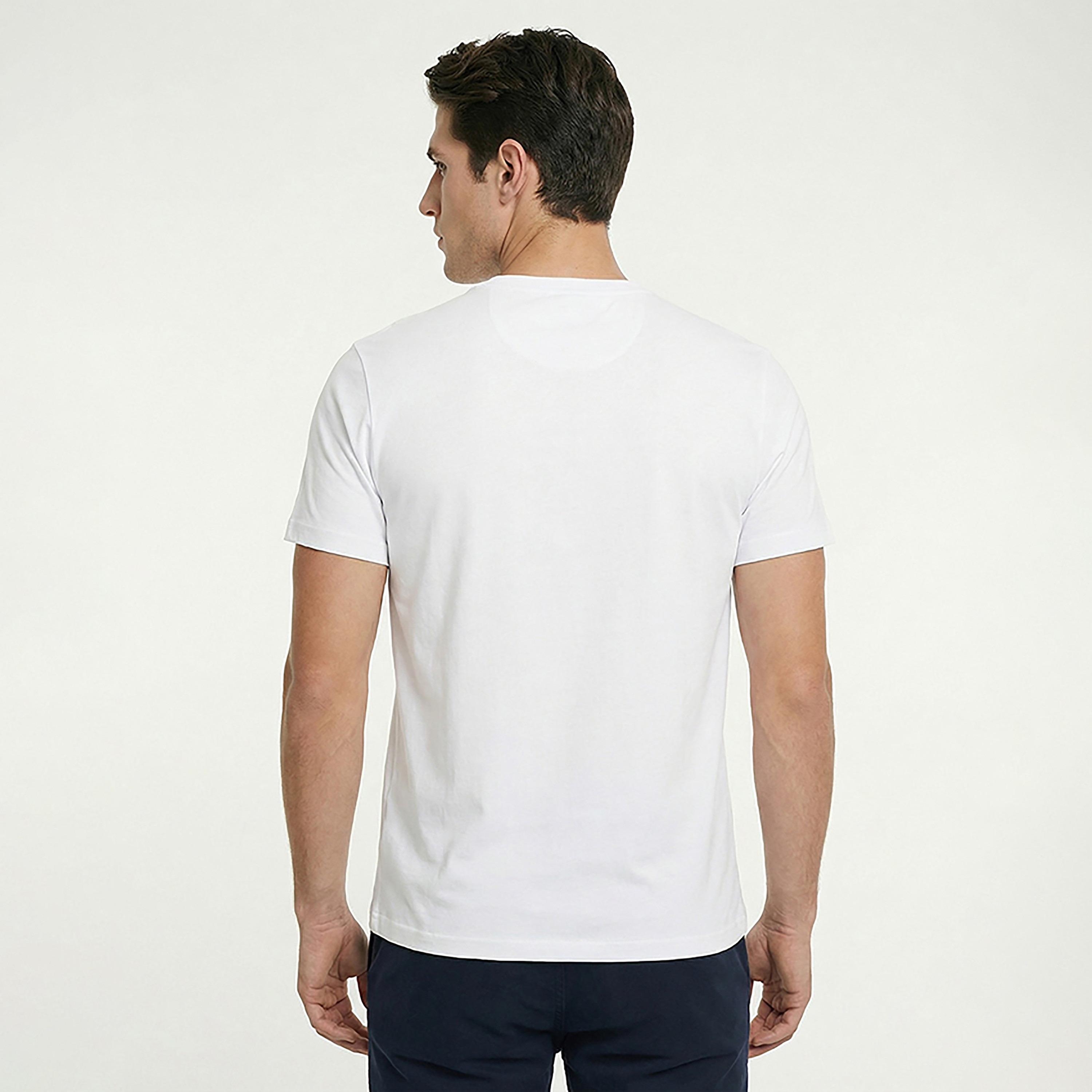 تي شيرت رجالي بياقة دائرية وأكمام قصيرة وشعار مطرز من بيفرلي هيلز بولو كلوب-men-clothing-tshirtsandpolos-tshirts-image-8