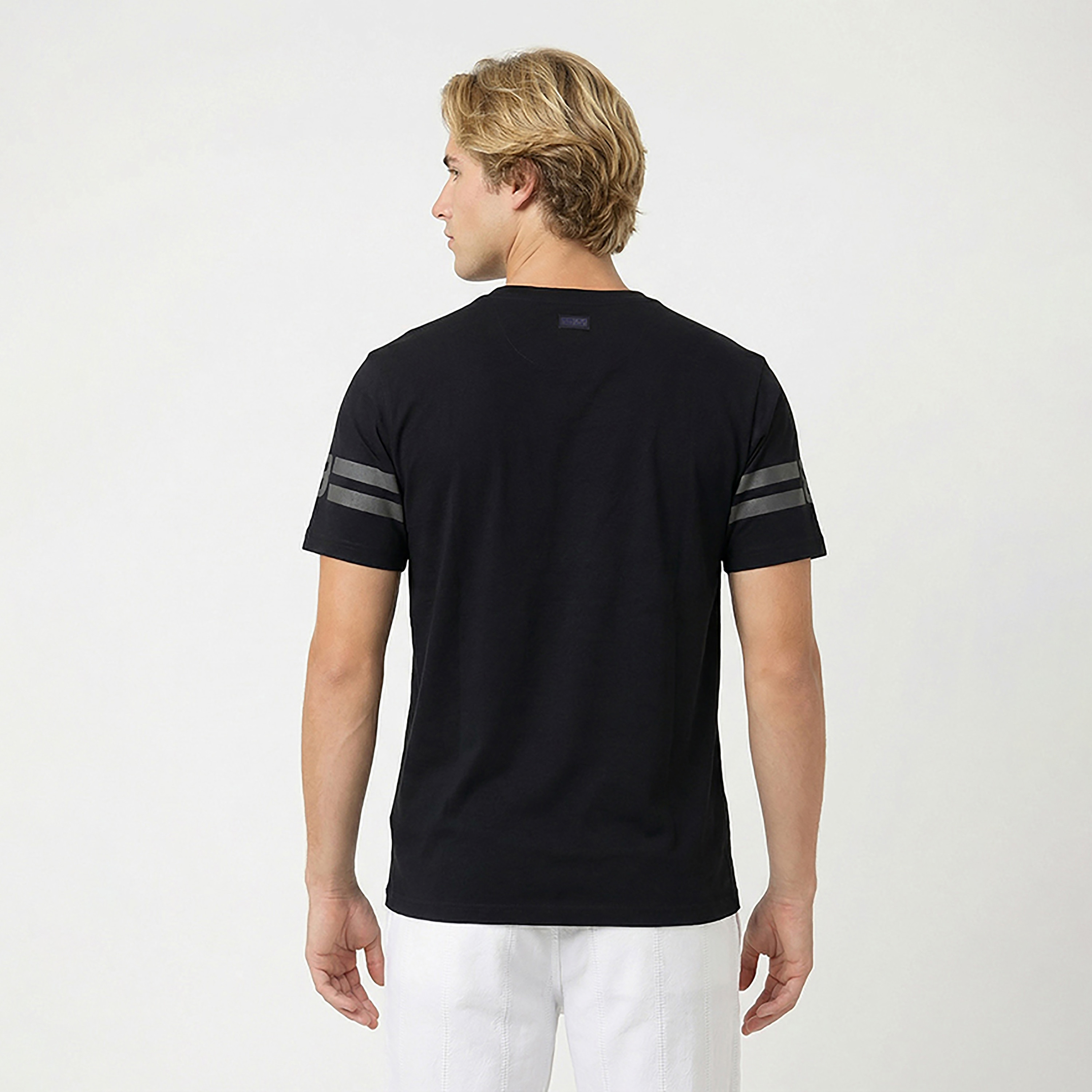 تيشيرت رجالي مطبوع بالشعار بياقة مستديرة وأكمام قصيرة من بيفرلي هيلز بولو كلوب-men-clothing-tshirtsandpolos-tshirts-image-4