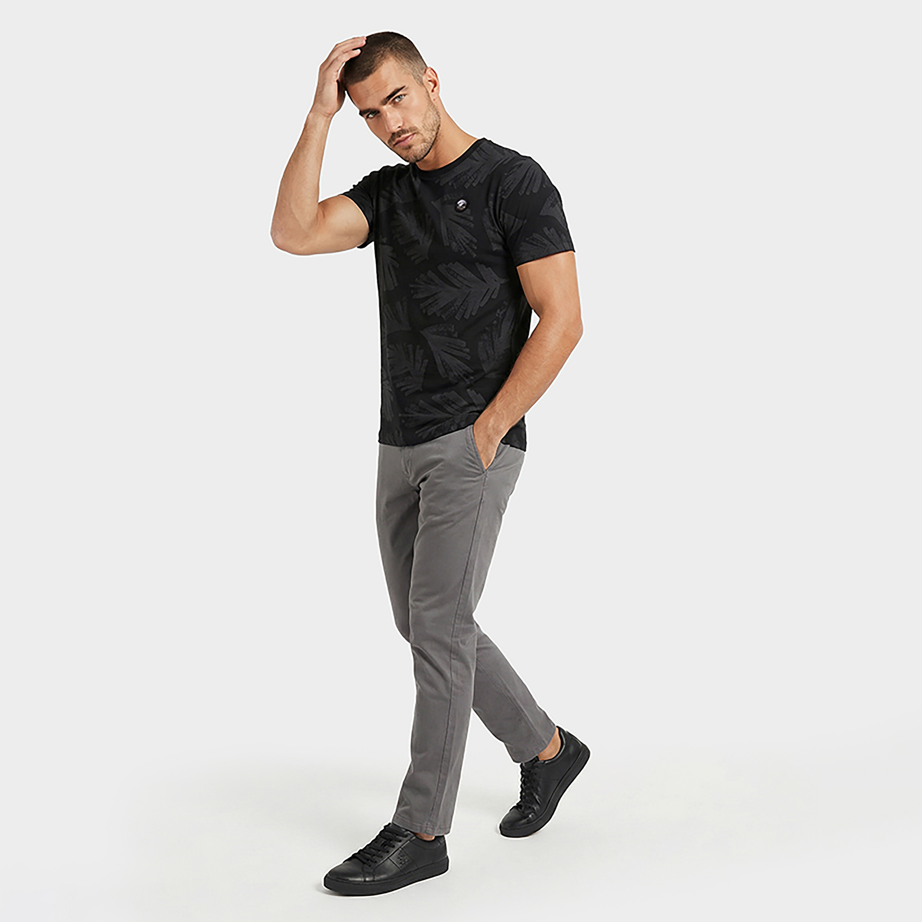 تيشيرت رجالي بأكمام قصيرة ورقبة مستديرة بطبعة استوائية من بيفرلي هيلز بولو كلوب-men-clothing-tshirtsandpolos-tshirts-image-3