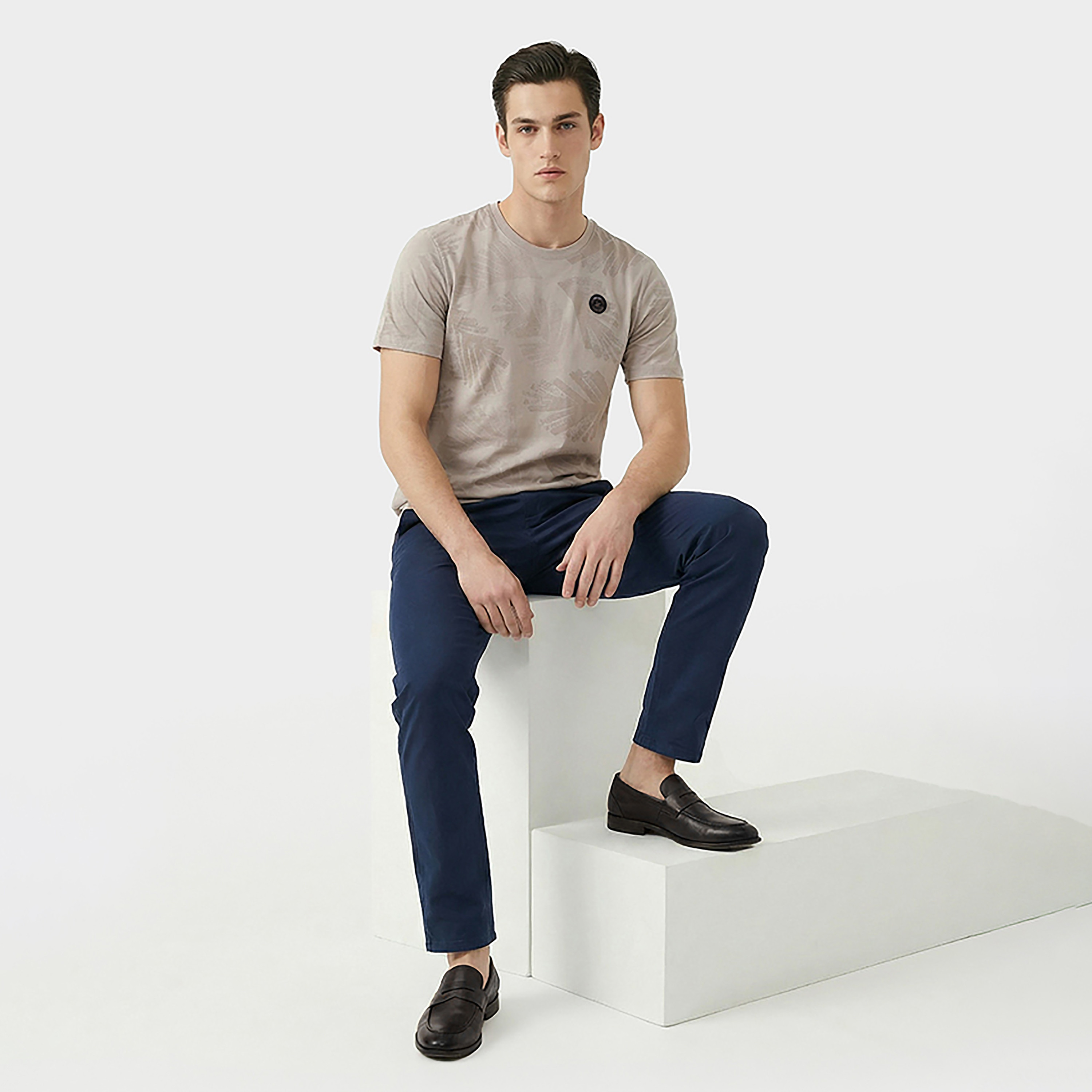 تيشيرت رجالي بأكمام قصيرة ورقبة مستديرة بطبعة استوائية من بيفرلي هيلز بولو كلوب-men-clothing-tshirtsandpolos-tshirts-image-6