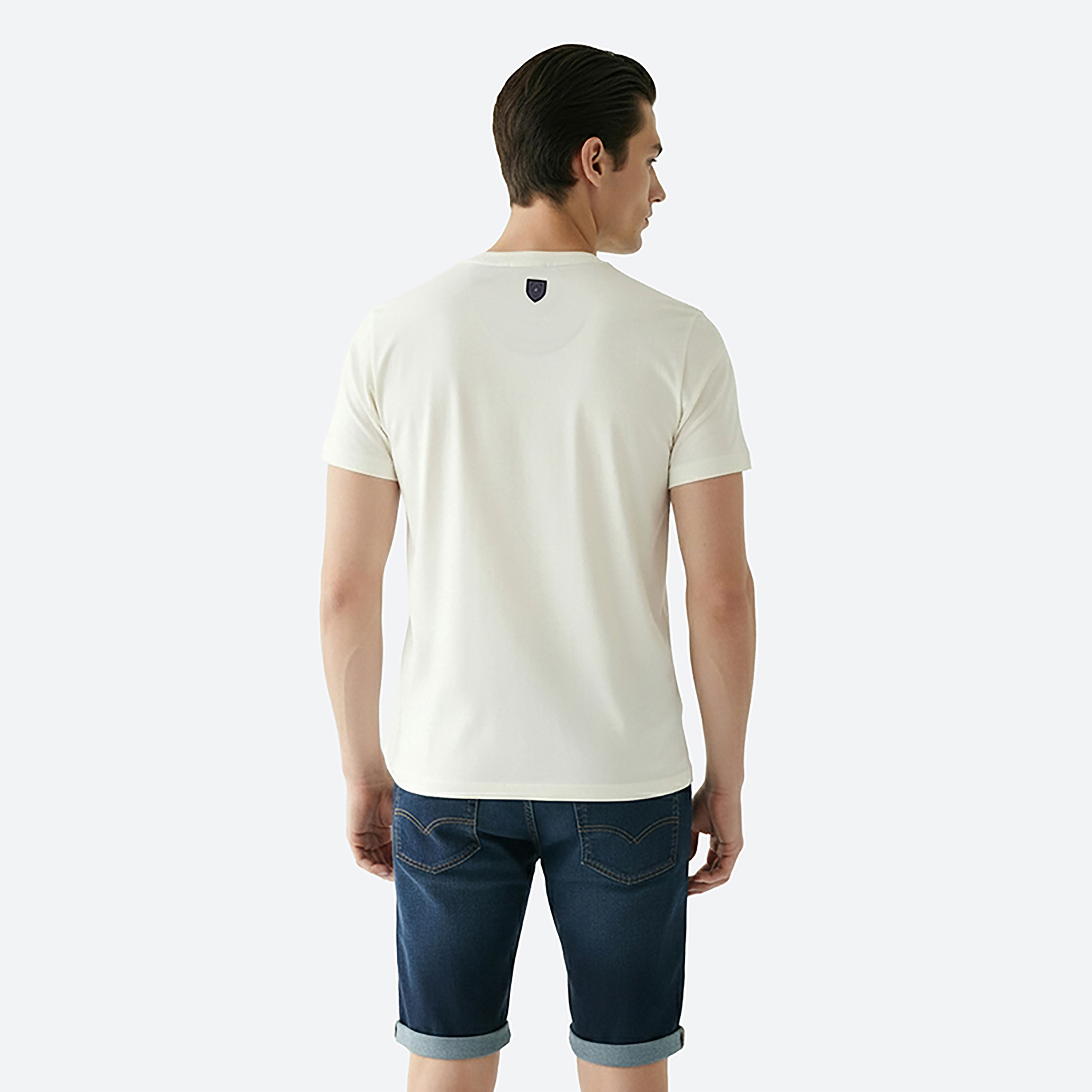 تي شيرت رجالي بأكمام قصيرة وياقة دائرية ومطبوع من بيفرلي هيلز بولو كلوب-men-clothing-tshirtsandpolos-tshirts-image-4