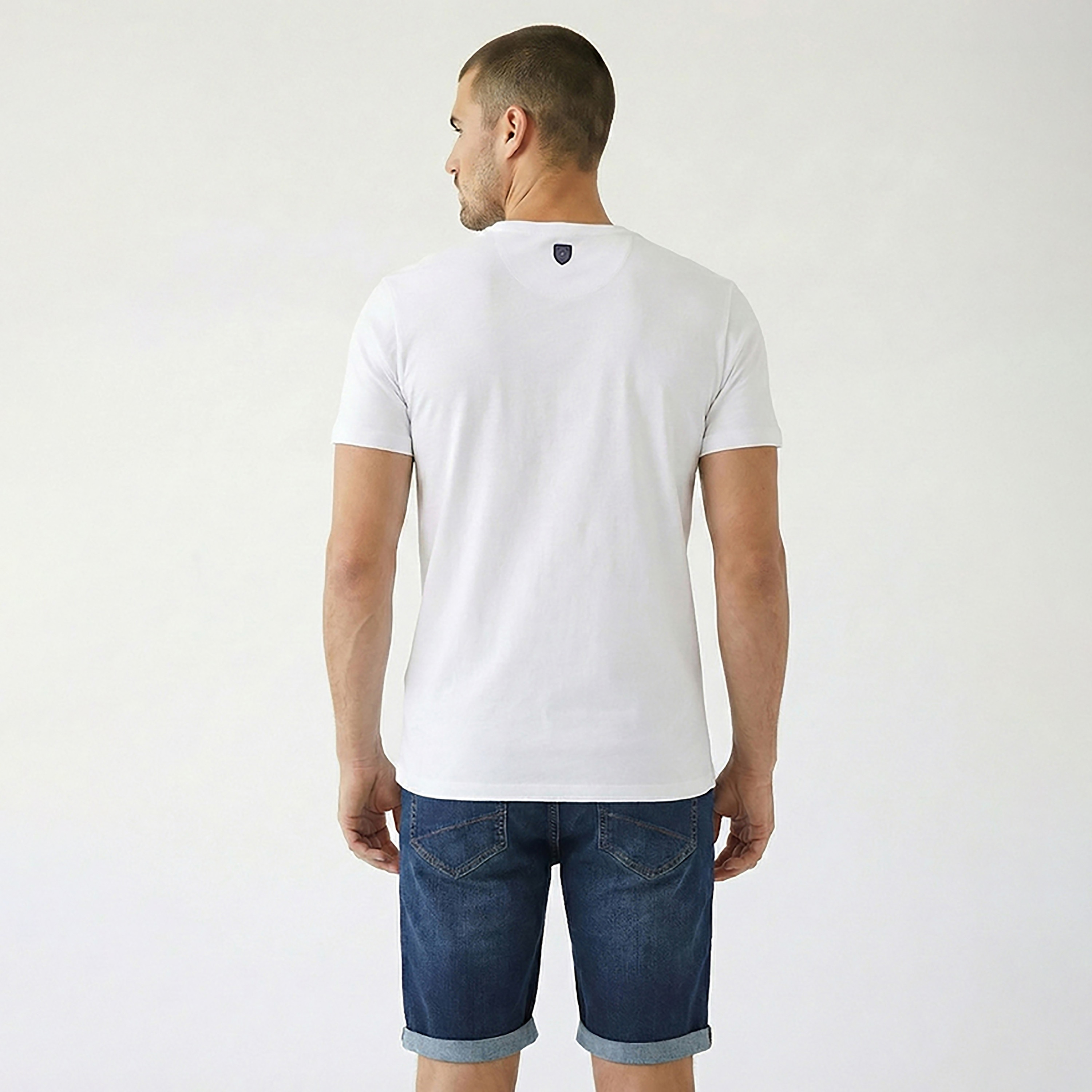 تيشيرت رجالي مطبوع بالشعار بياقة مستديرة وأكمام قصيرة من بيفرلي هيلز بولو كلوب-men-clothing-tshirtsandpolos-tshirts-image-8