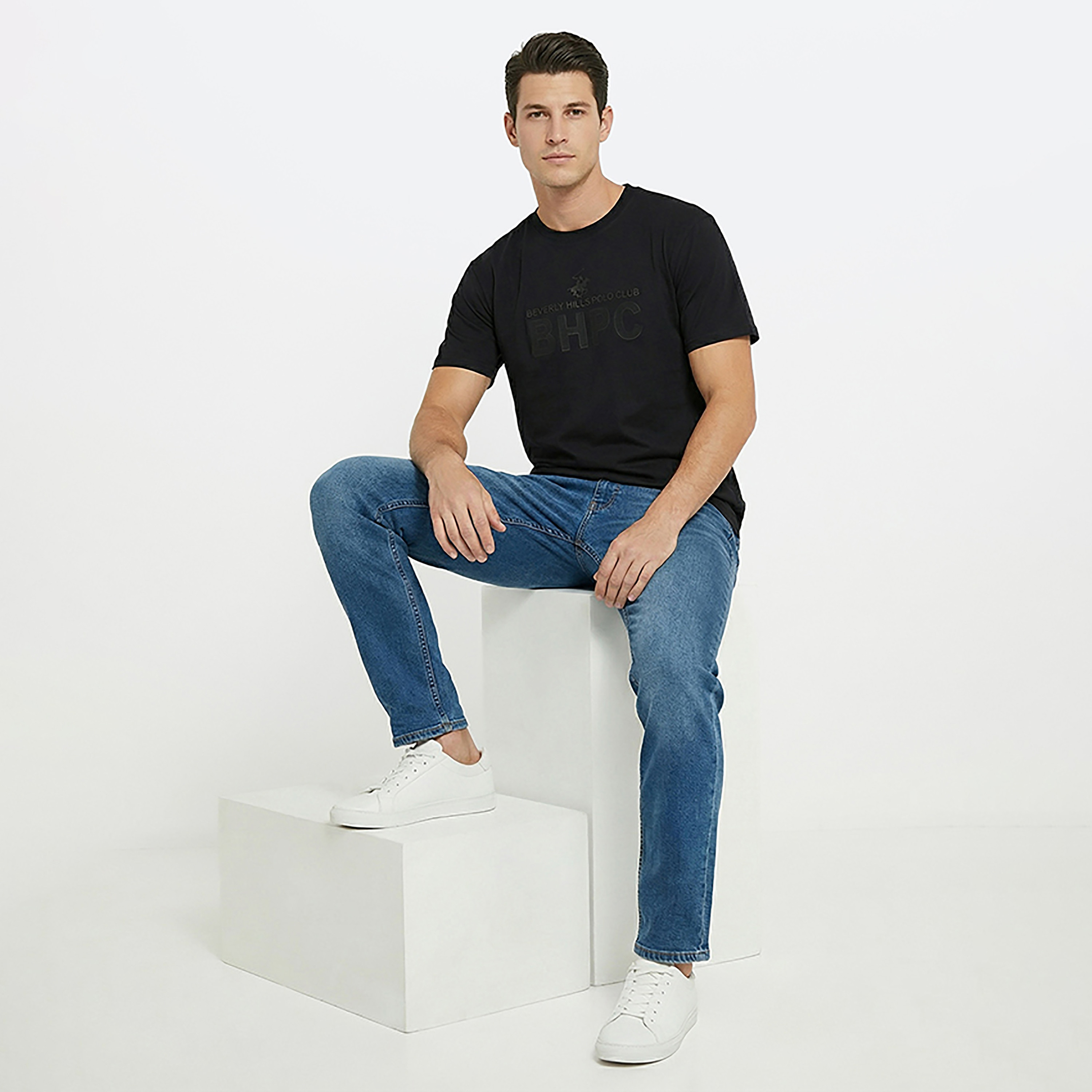 تي شيرت رجالي بأكمام قصيرة وياقة دائرية وشعار من بيفرلي هيلز بولو كلوب-men-clothing-tshirtsandpolos-tshirts-image-2