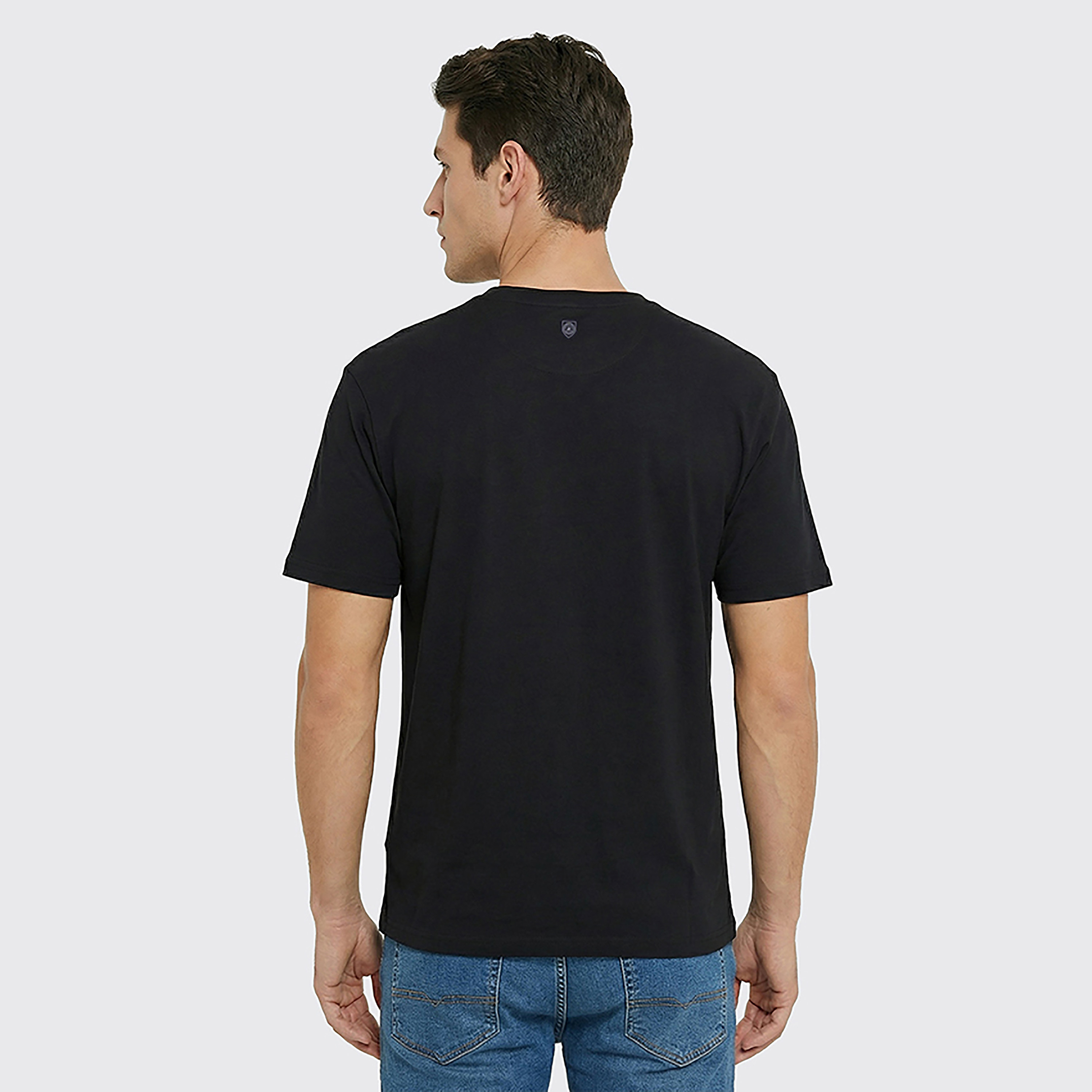 تي شيرت رجالي بأكمام قصيرة وياقة دائرية وشعار من بيفرلي هيلز بولو كلوب-men-clothing-tshirtsandpolos-tshirts-image-4