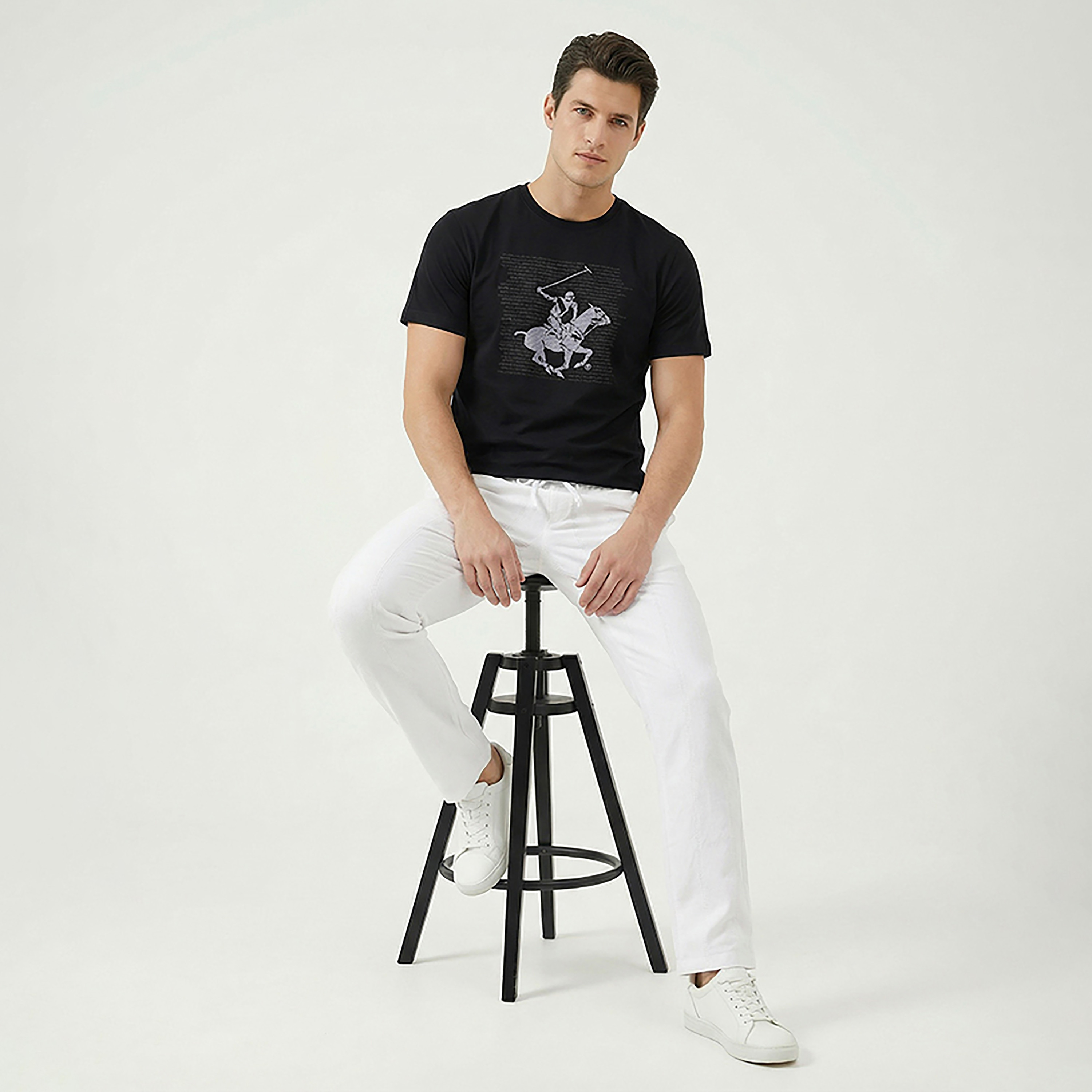 تيشيرت رجالي مطبوع بالشعار بياقة مستديرة وأكمام قصيرة من بيفرلي هيلز بولو كلوب-men-clothing-tshirtsandpolos-tshirts-image-2