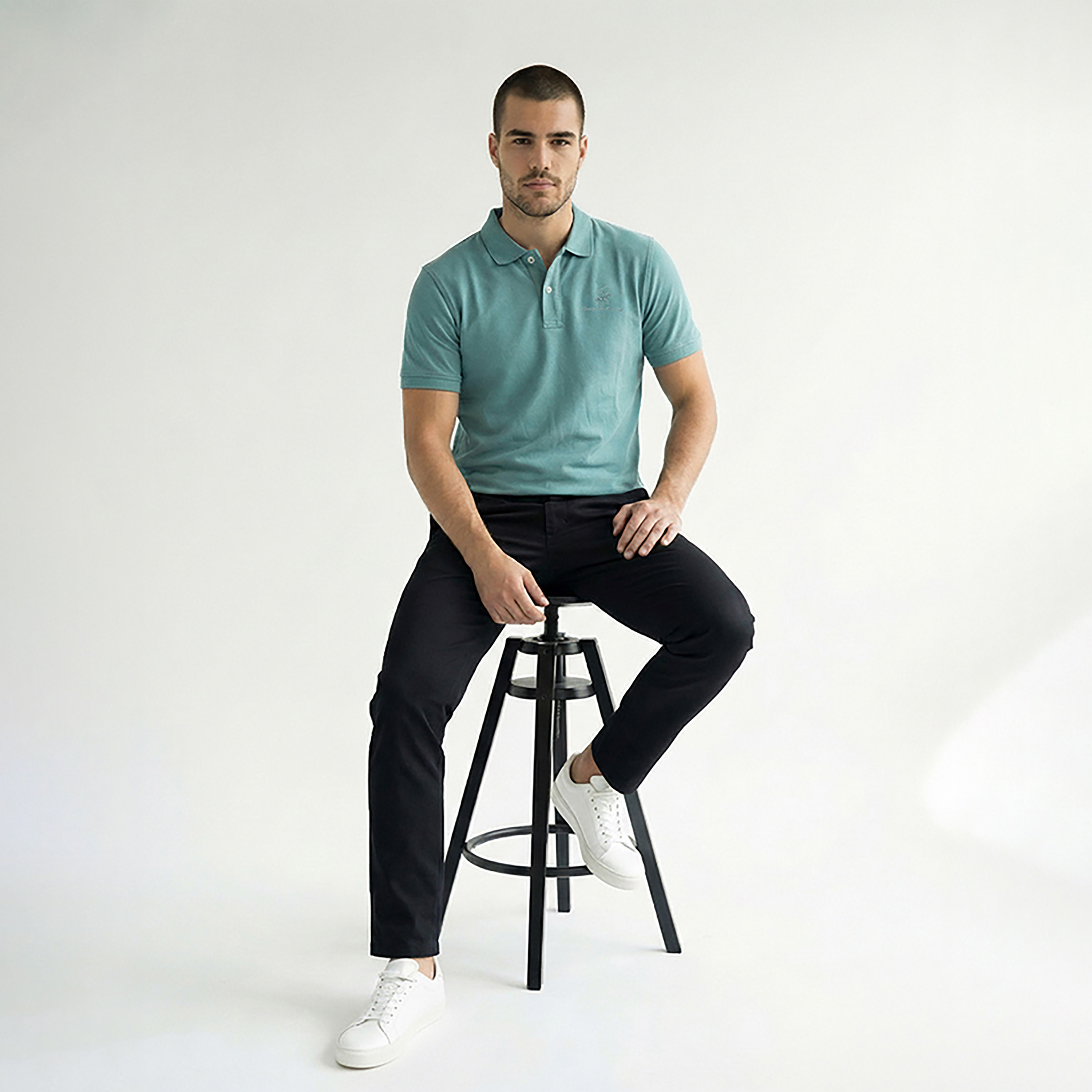 تي شيرت بولو رجالي سادة بأكمام قصيرة وياقة من بيفرلي هيلز بولو كلوب-men-clothing-tshirtsandpolos-polos-image-14