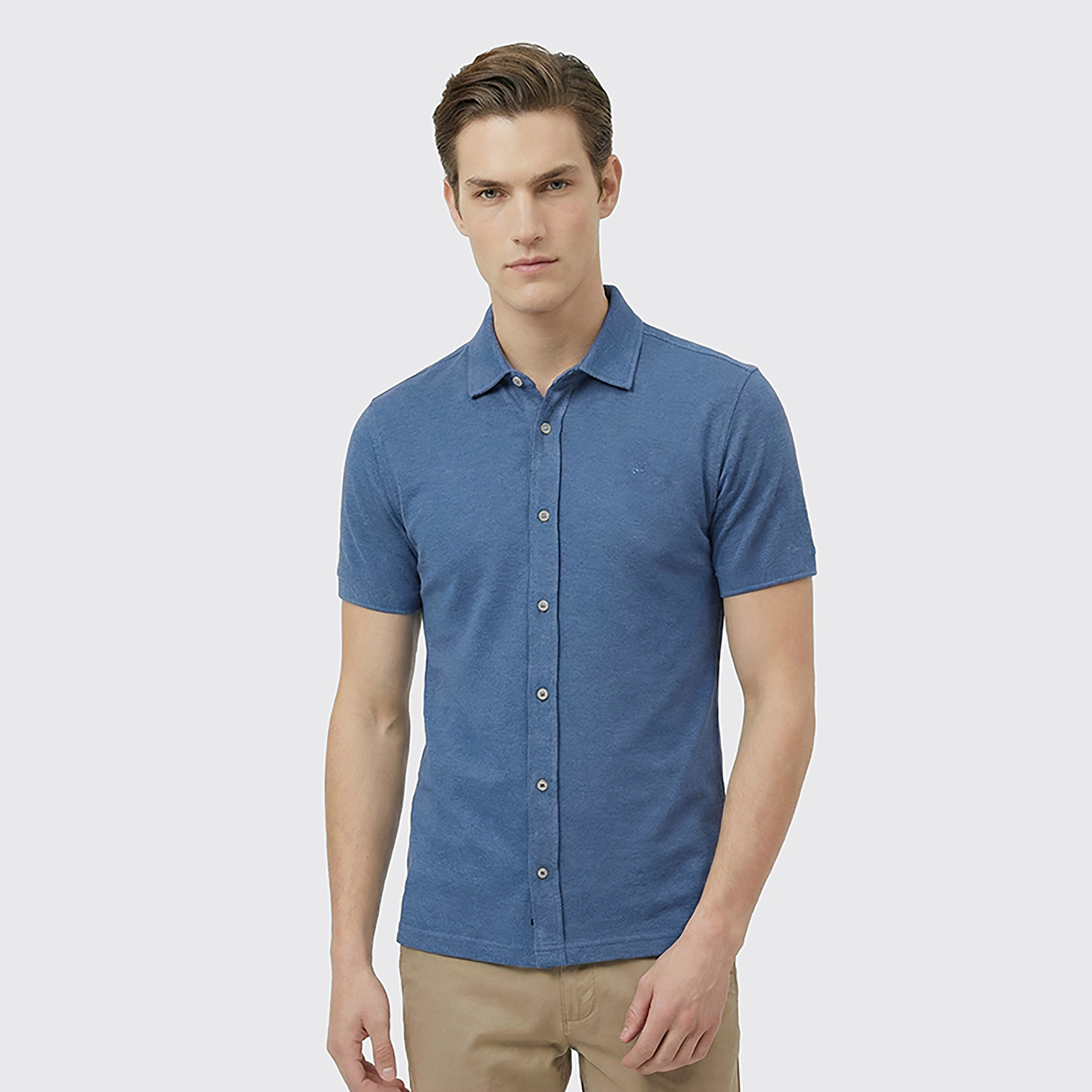 قميص رجالي سادة بقصة عادية بأكمام قصيرة وياقة بأزرار من بيفرلي هيلز بولو كلوب-men-clothing-shirts-image-5