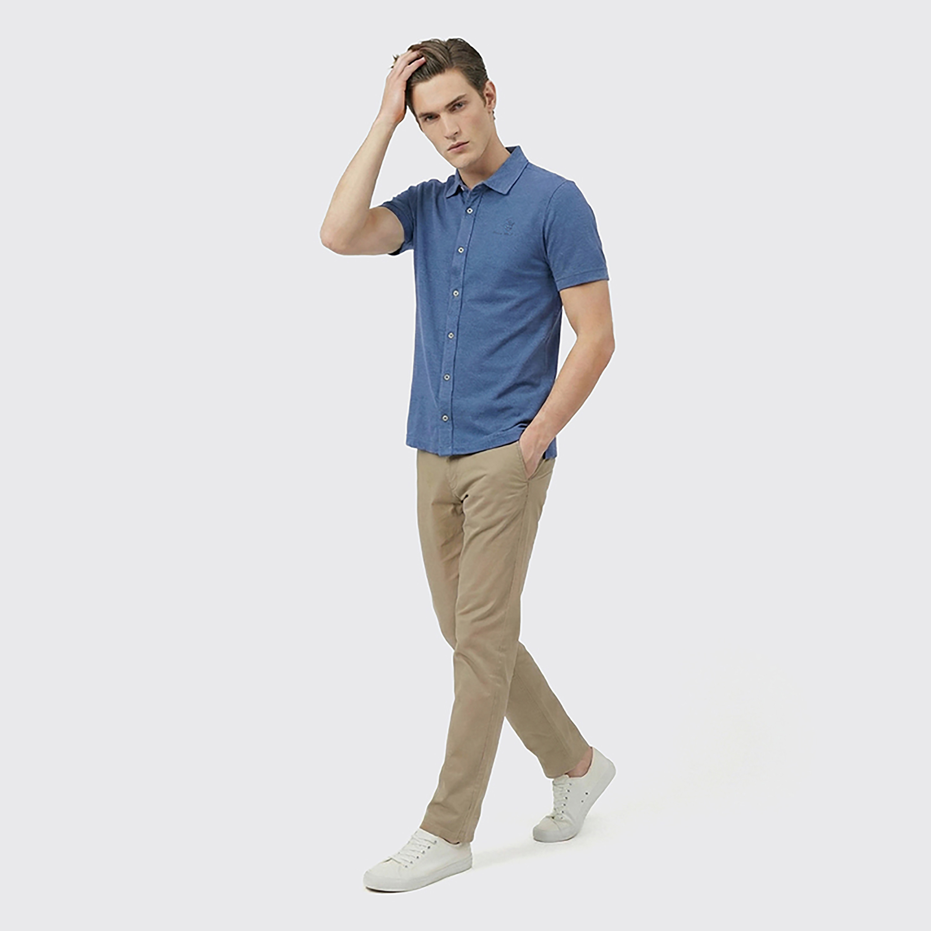 قميص رجالي سادة بقصة عادية بأكمام قصيرة وياقة بأزرار من بيفرلي هيلز بولو كلوب-men-clothing-shirts-image-7
