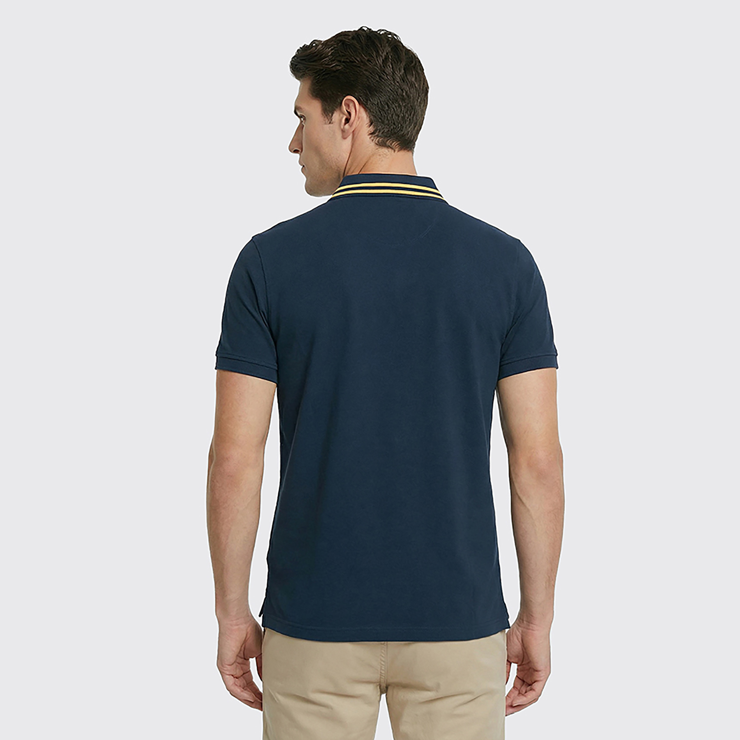 تيشيرت بولو رجالي سادة بأكمام قصيرة وياقة متباينة اللون من بيفرلي هيلز بولو كلوب-men-clothing-tshirtsandpolos-polos-image-8