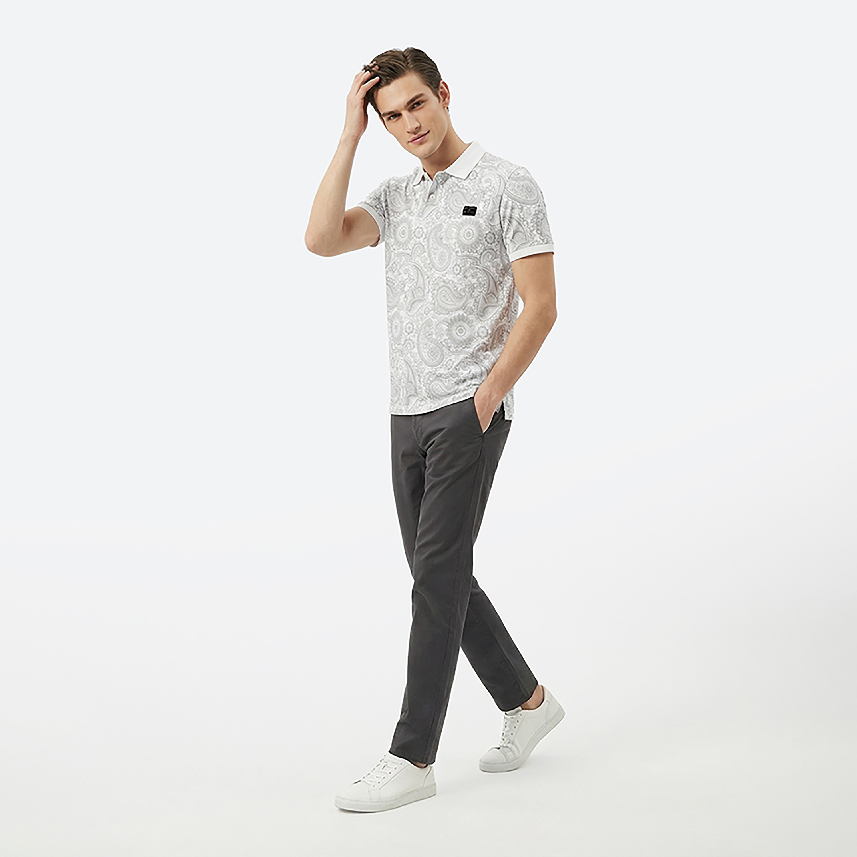 تي شيرت بولو رجالي بأكمام قصيرة وياقة مزينة بنقشة بيزلي من بيفرلي هيلز بولو كلوب-men-clothing-tshirtsandpolos-polos-image-3
