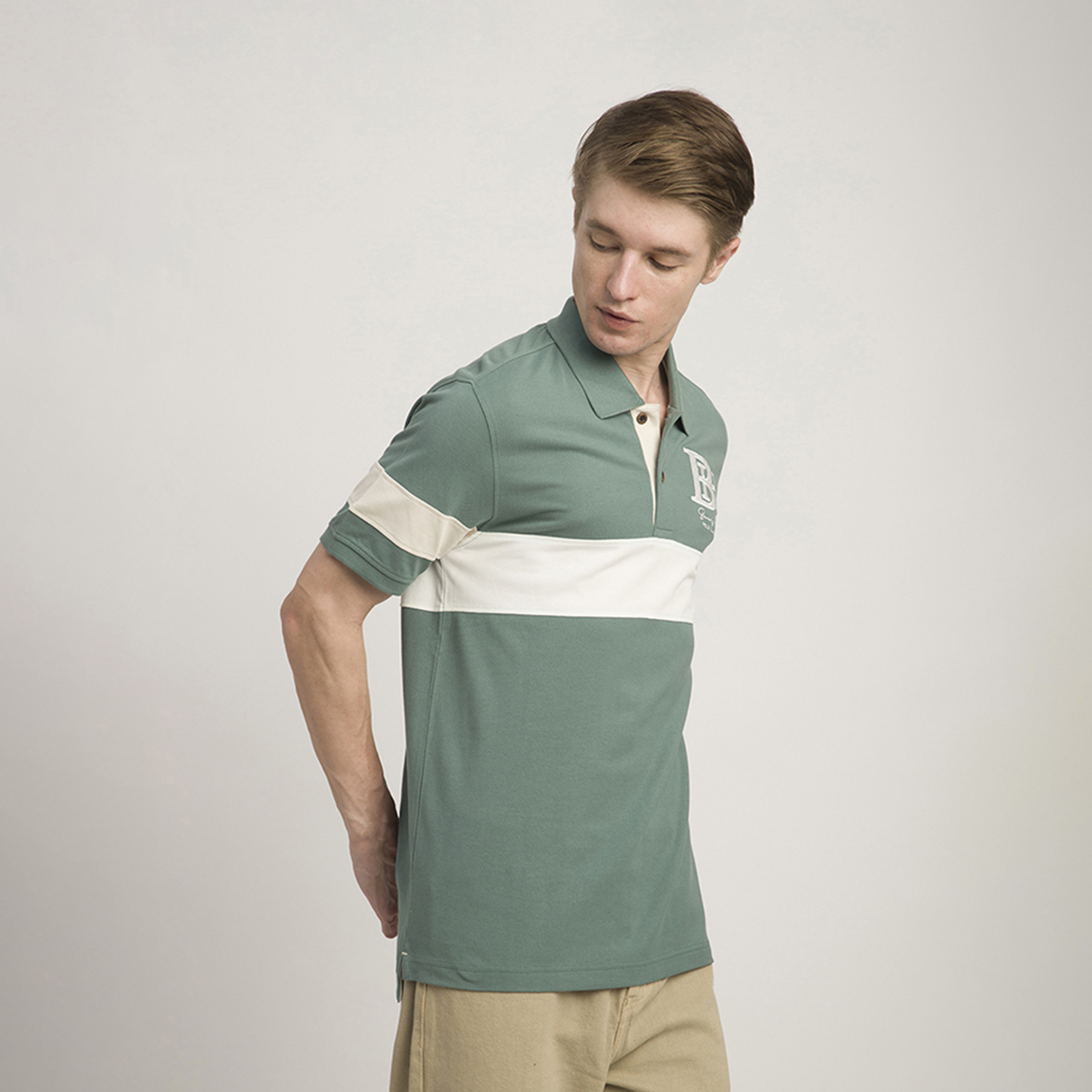 بيفرلي هيلز بولو كلوب-  تي شيرت بولو بأكمام قصيرة وياقة وشعار مطرز-men-clothing-tshirtsandpolos-polos-image-7